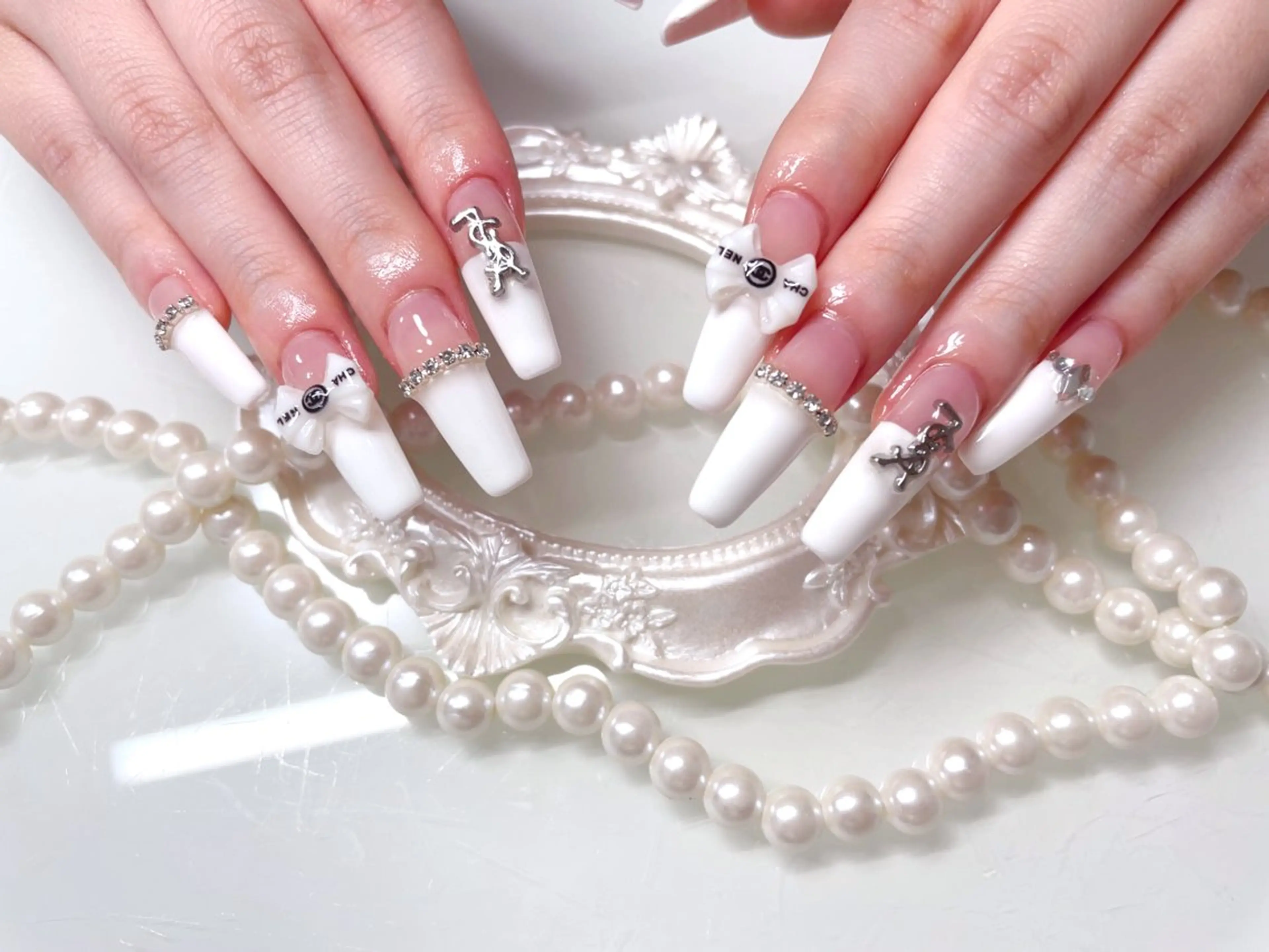 ネイル Akira nail salon所属・Akira nail salonのネイルデザイン