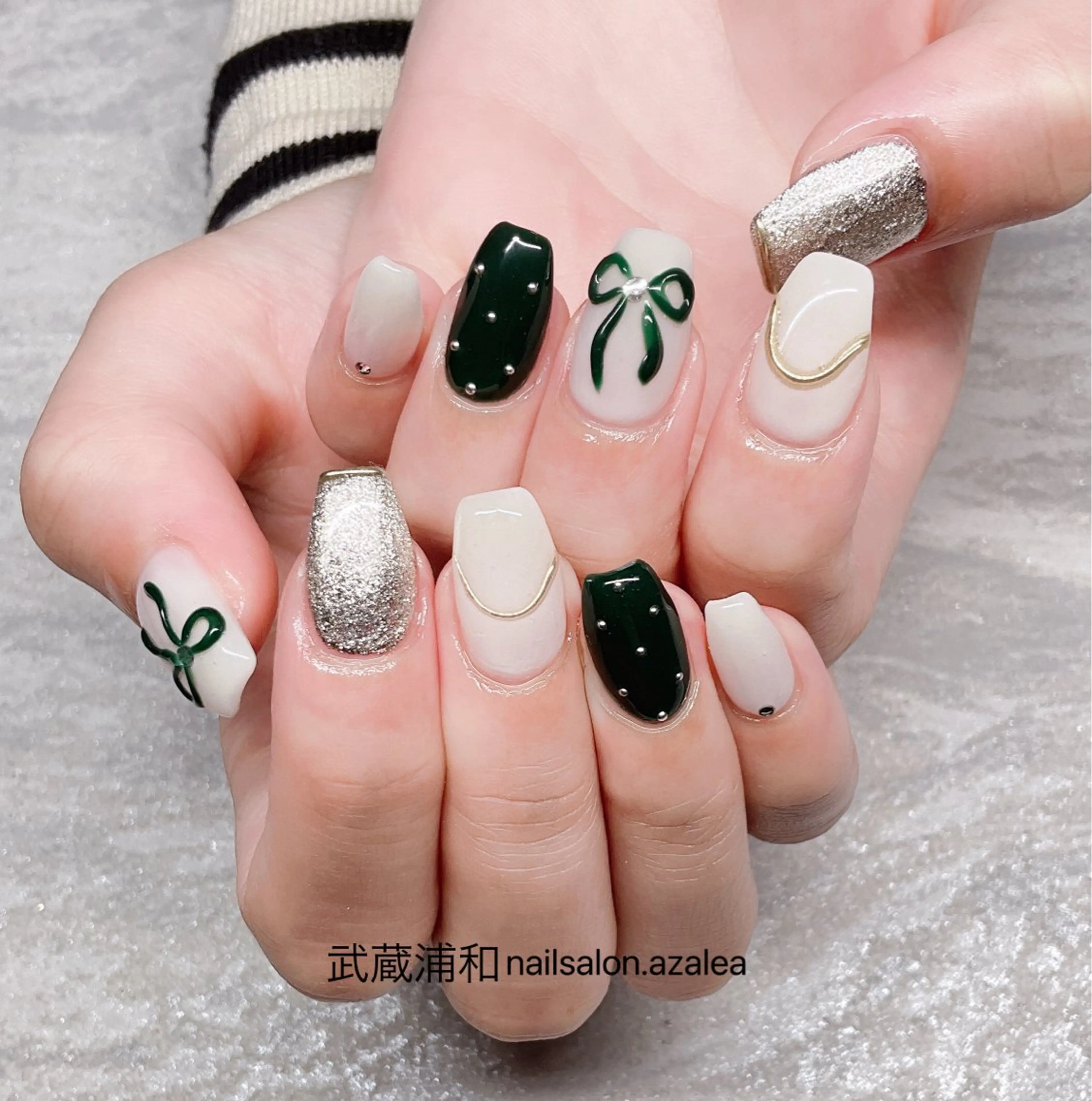 ネイル ハンドネイル R inのネイルデザイン