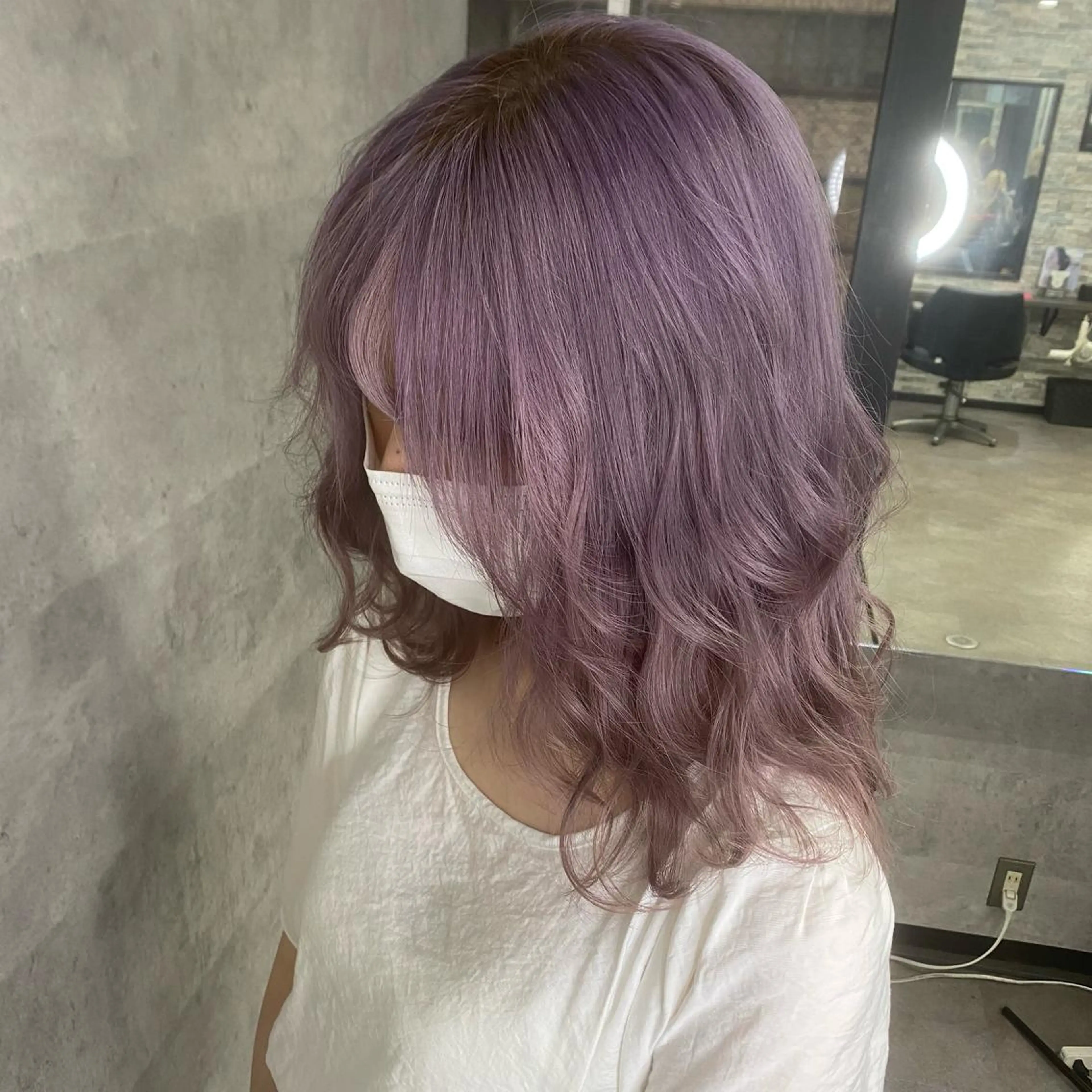 ミディアム カラー ヘアカラー トリートメント シールエクステ特化 ハイトーン、NANAのヘアスタイル