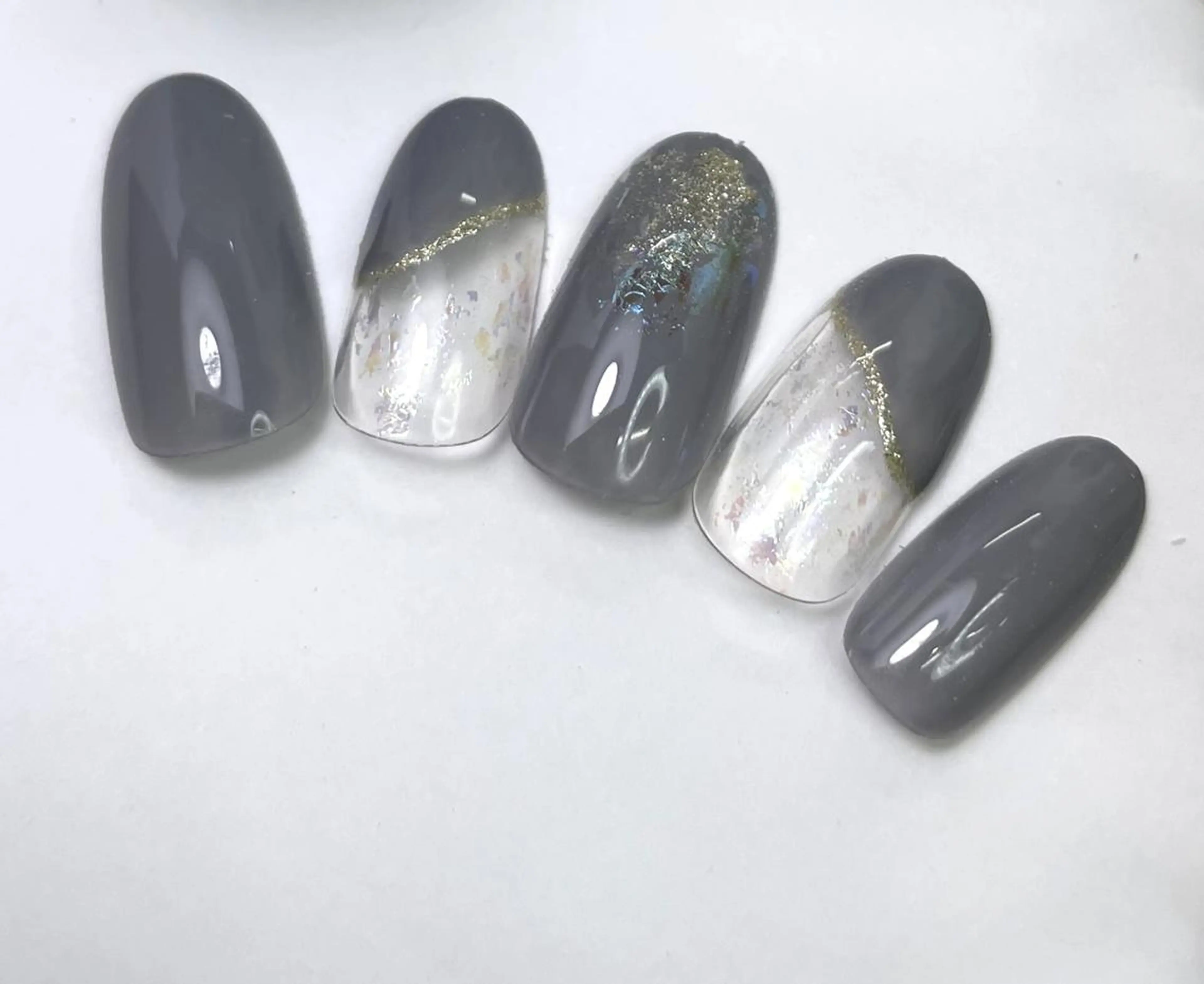 ネイル フレンチネイル イワサキ  のネイルデザイン