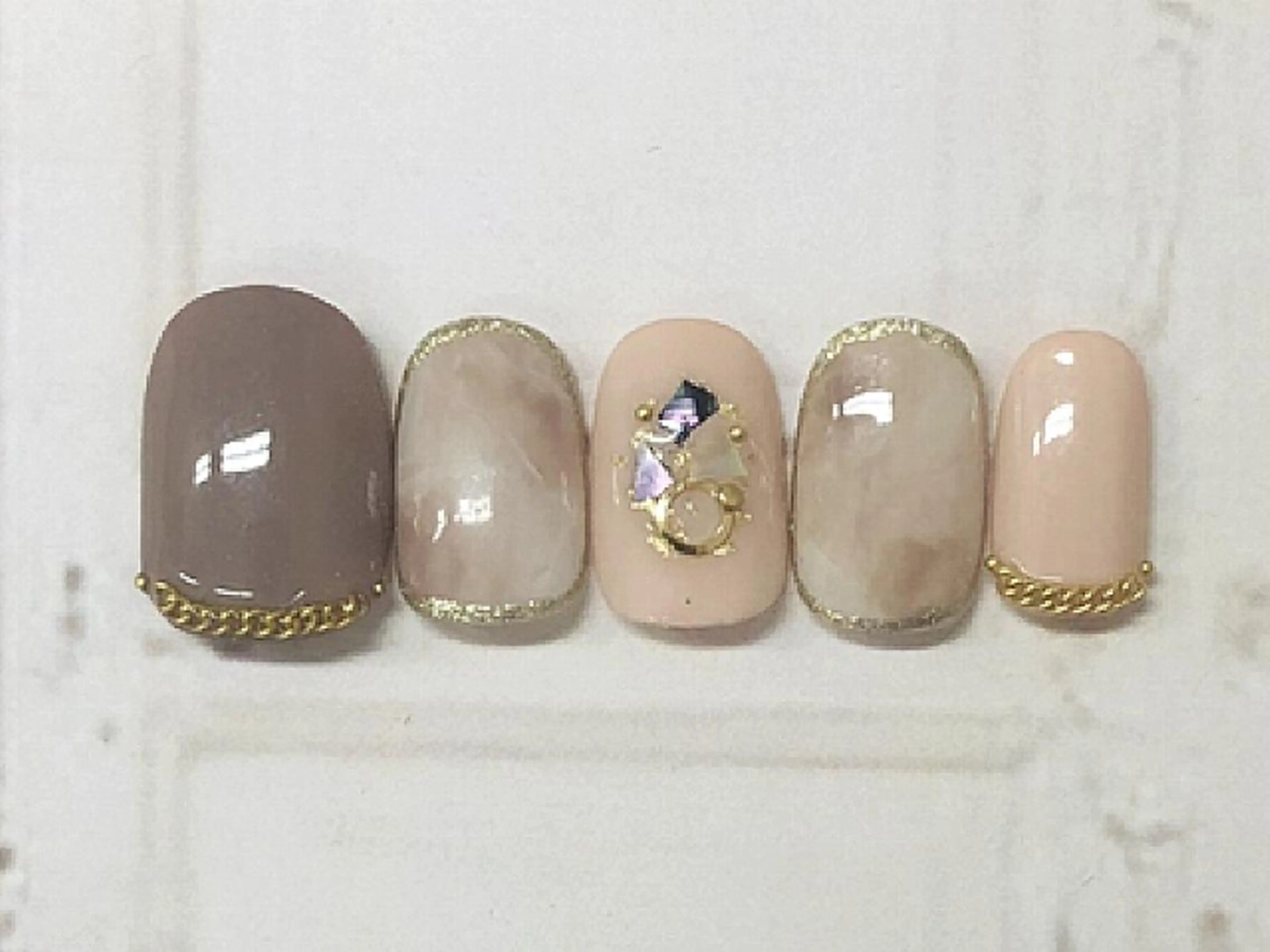 ショート カラー ネイル chéri sinagawaのネイルデザイン