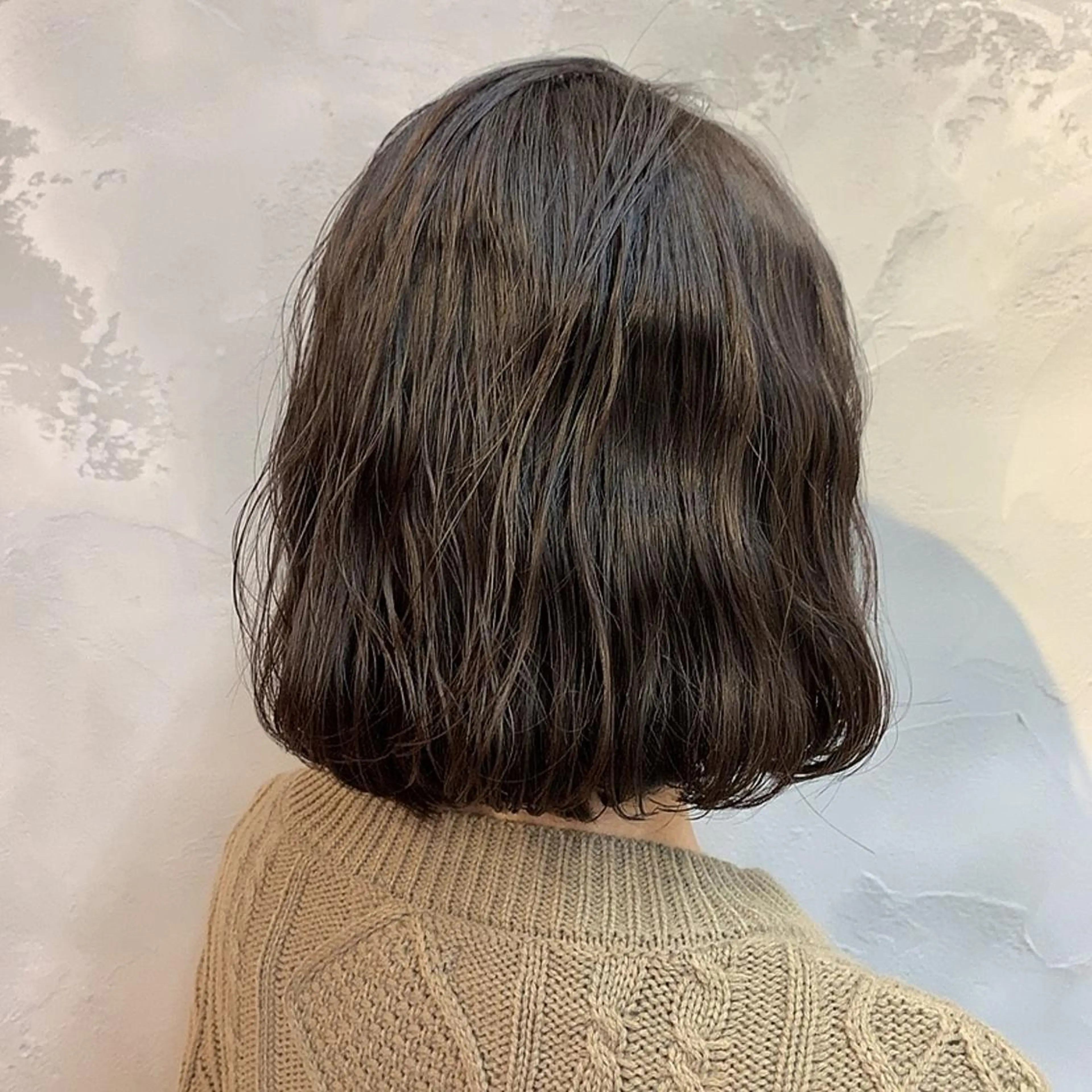 ショート ボブ カット ヘアカラー 井上 亜海のヘアスタイル