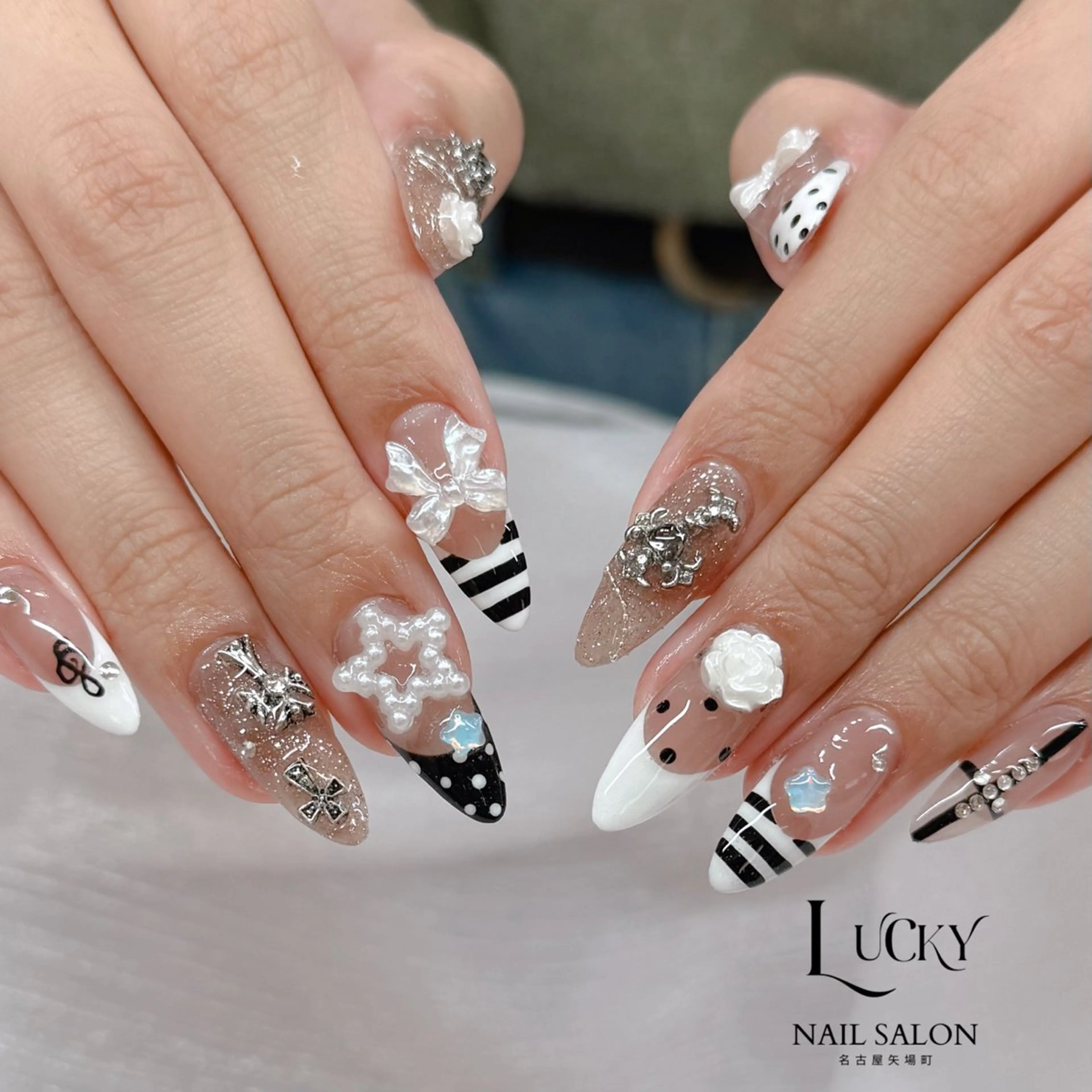 ネイル アートネイル ジェルネイル ロングネイル 持ち込み シンプルネイル ハンドネイル Lucky Nail Salon所属・Lucky Nail Salonのネイルデザイン