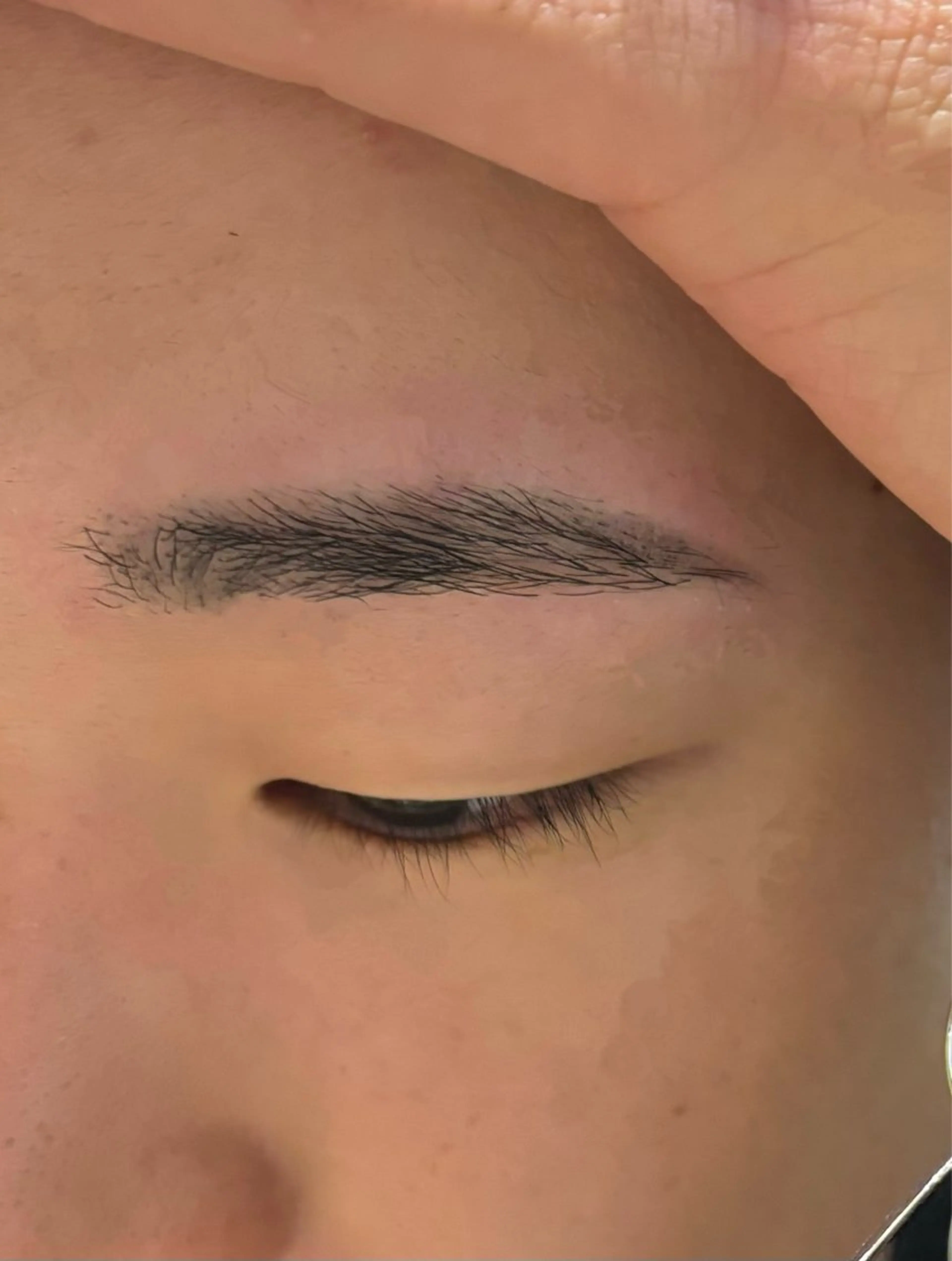 メンズ アイブロウ 韓国風/メンズ アイブロウワックスの眉毛・アイブロウイメージ