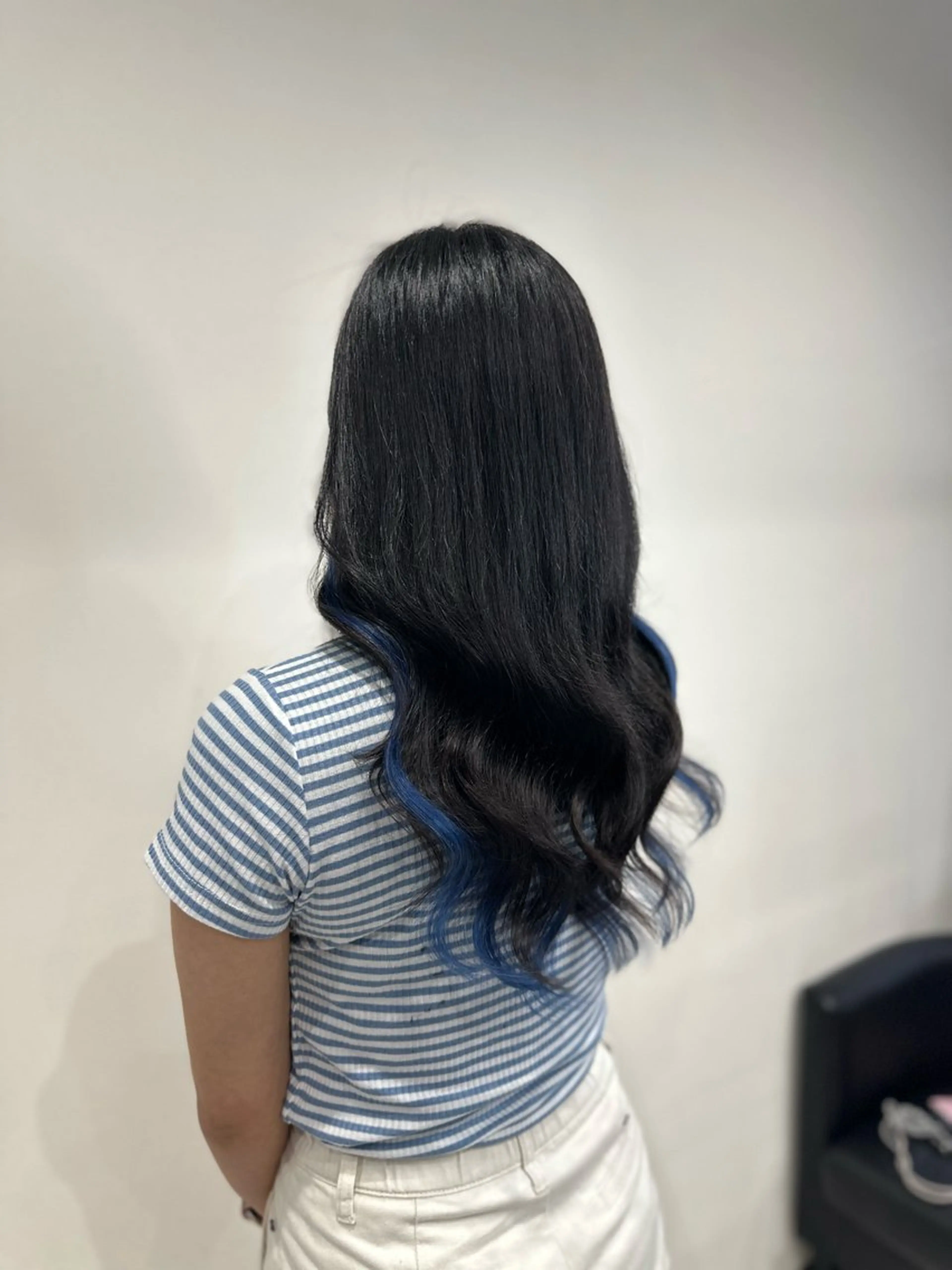 ロング TOMOMI /フロレゾンのヘアスタイル