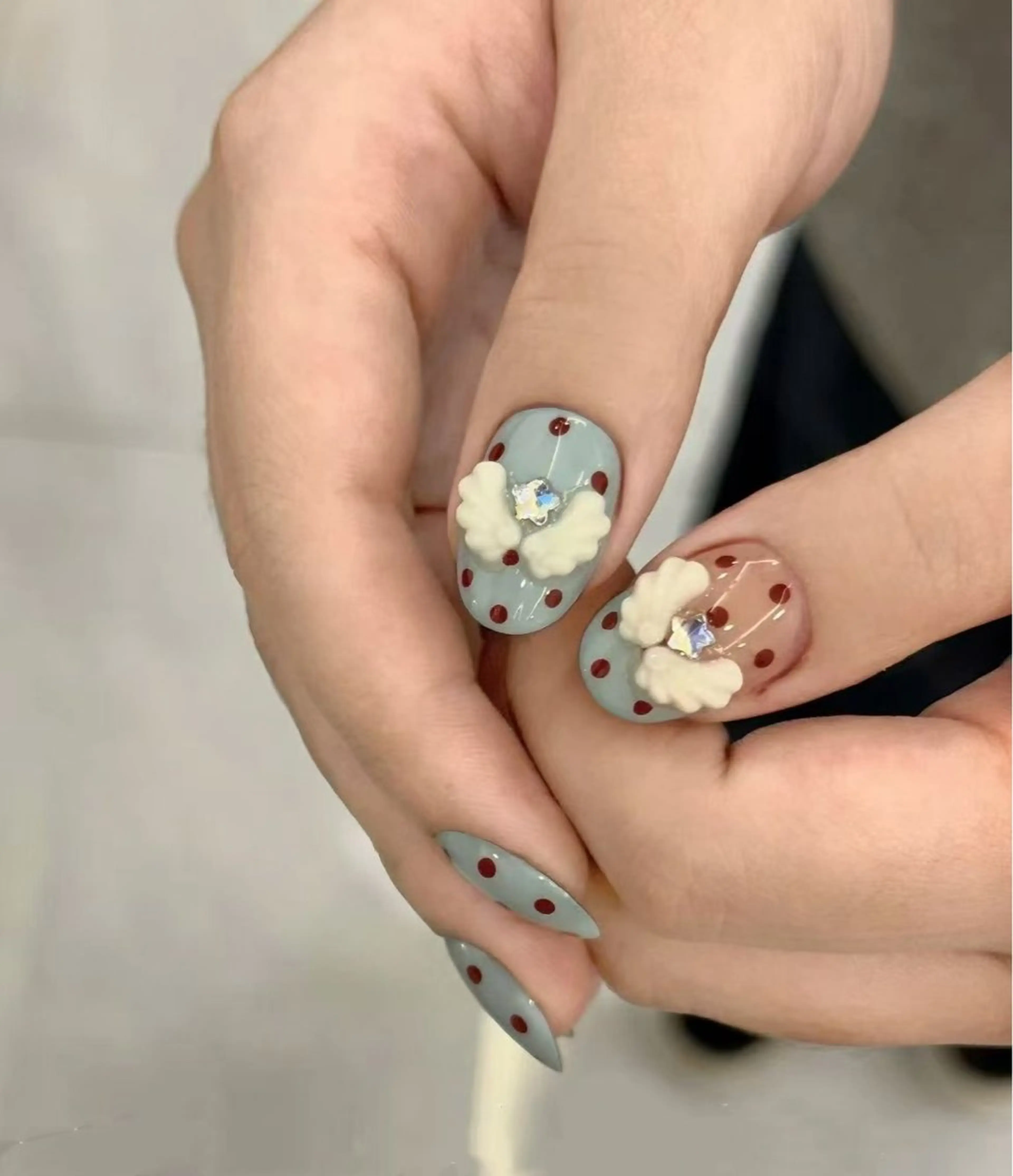ネイル オーロラネイル フラワーネイル フットネイル フレンチネイル ジェルネイル ハンドネイル BabyYouMi ねねのネイルデザイン