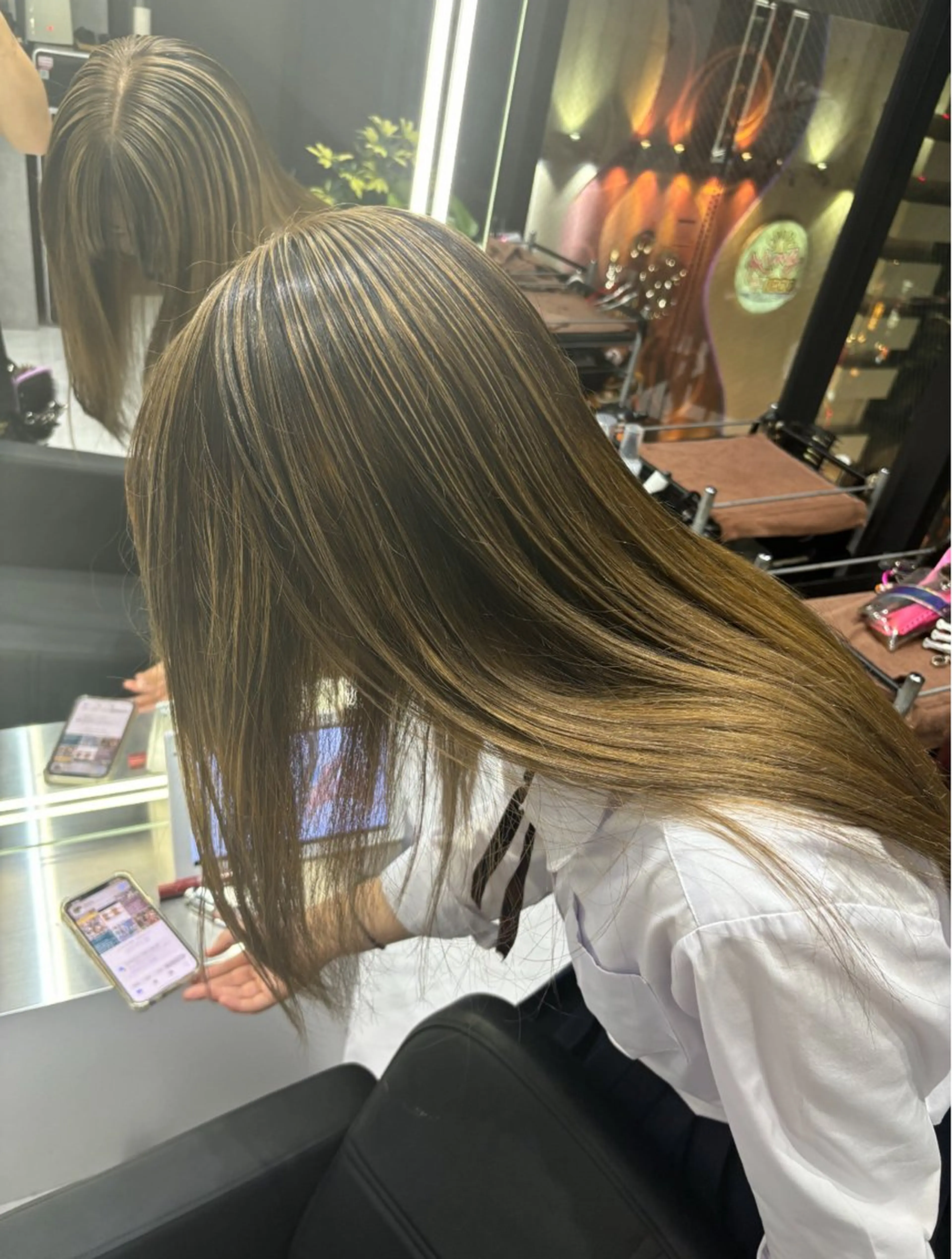 ミディアム カラー メンズ CS made by SHACHU 栄所属・山田 瑛司のヘアスタイル