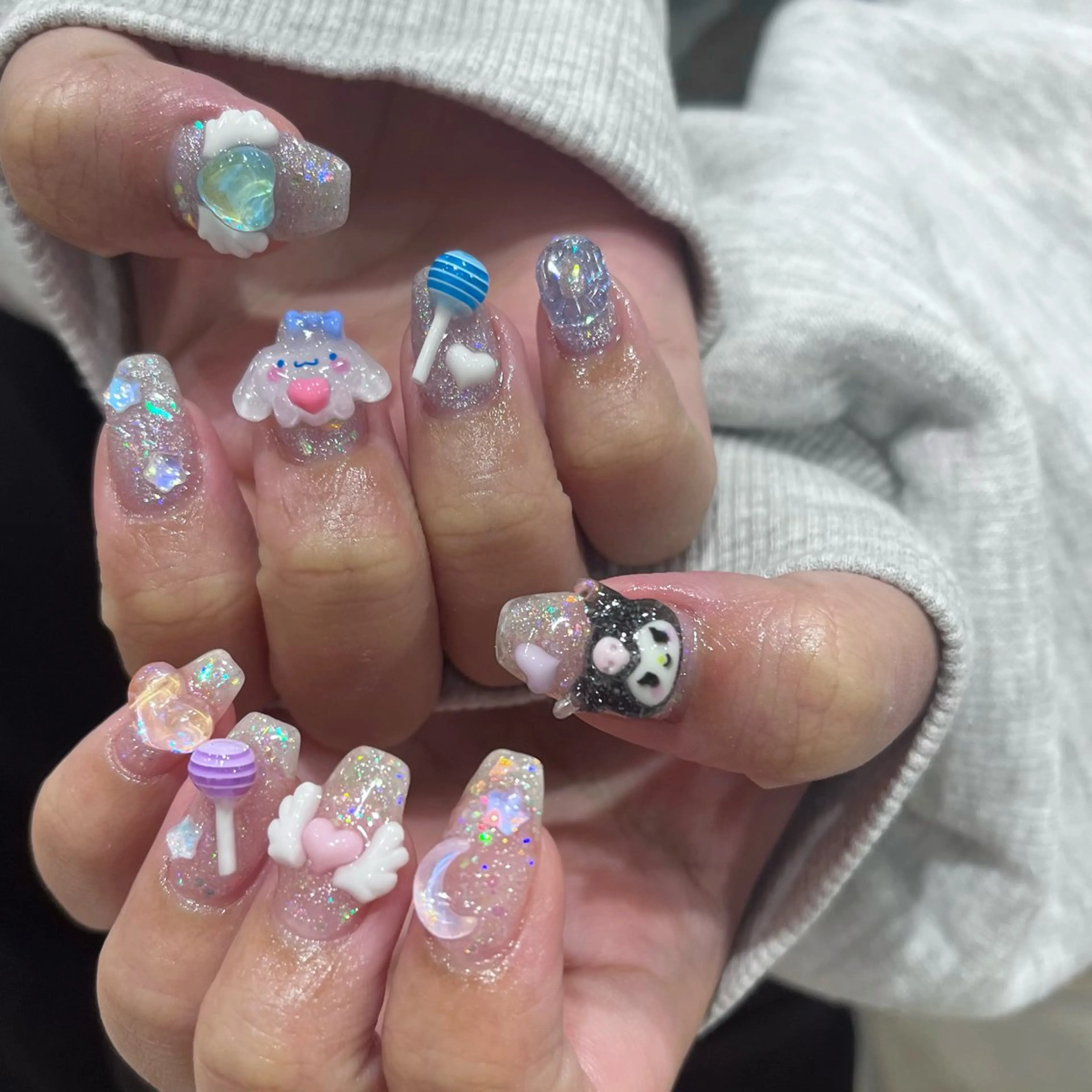 ネイル pool横浜所属・pool TSUKAMOTOのネイルデザイン