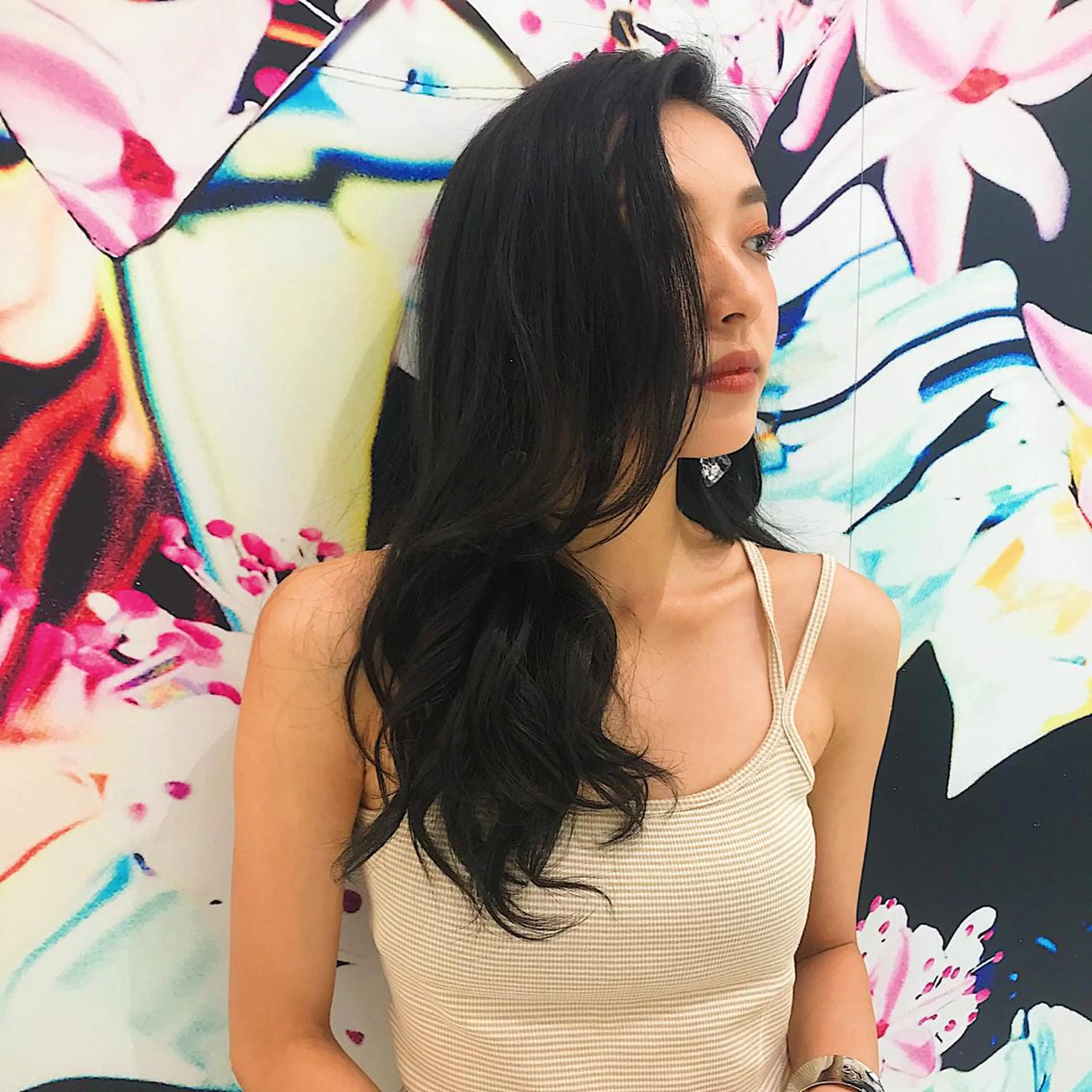 ロング カラー 黒髪 ブルーカラー ブルーブラック ロング 苅北 泰輔のヘアスタイル