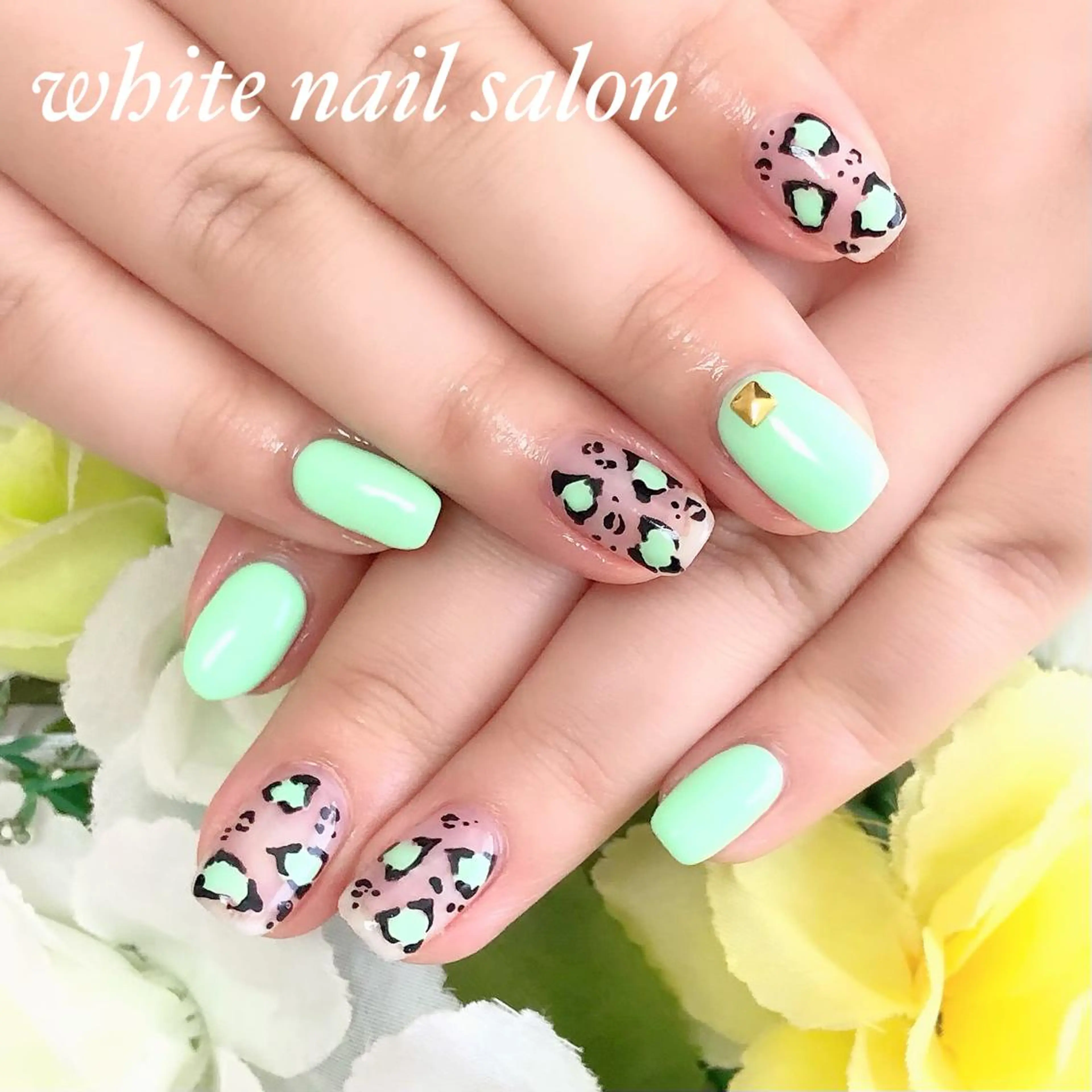 ネイル アートネイル フレンチネイル ジェルネイル ハードジェル 持ち込み ハンドネイル white nail salonのネイルデザイン