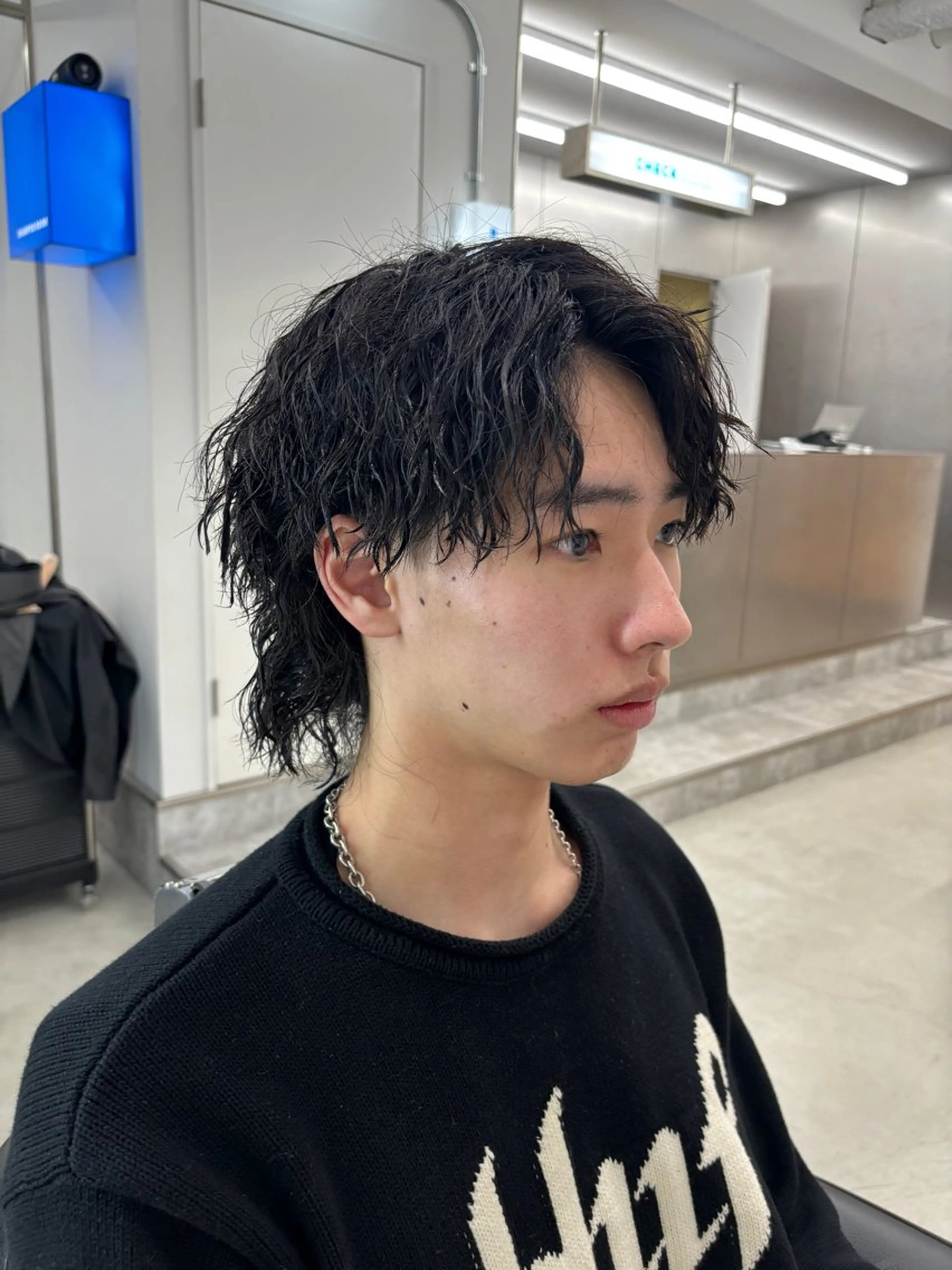 ショート ウルフカット パーマ職人DAIKI ツイスパ/波巻きのヘアスタイル