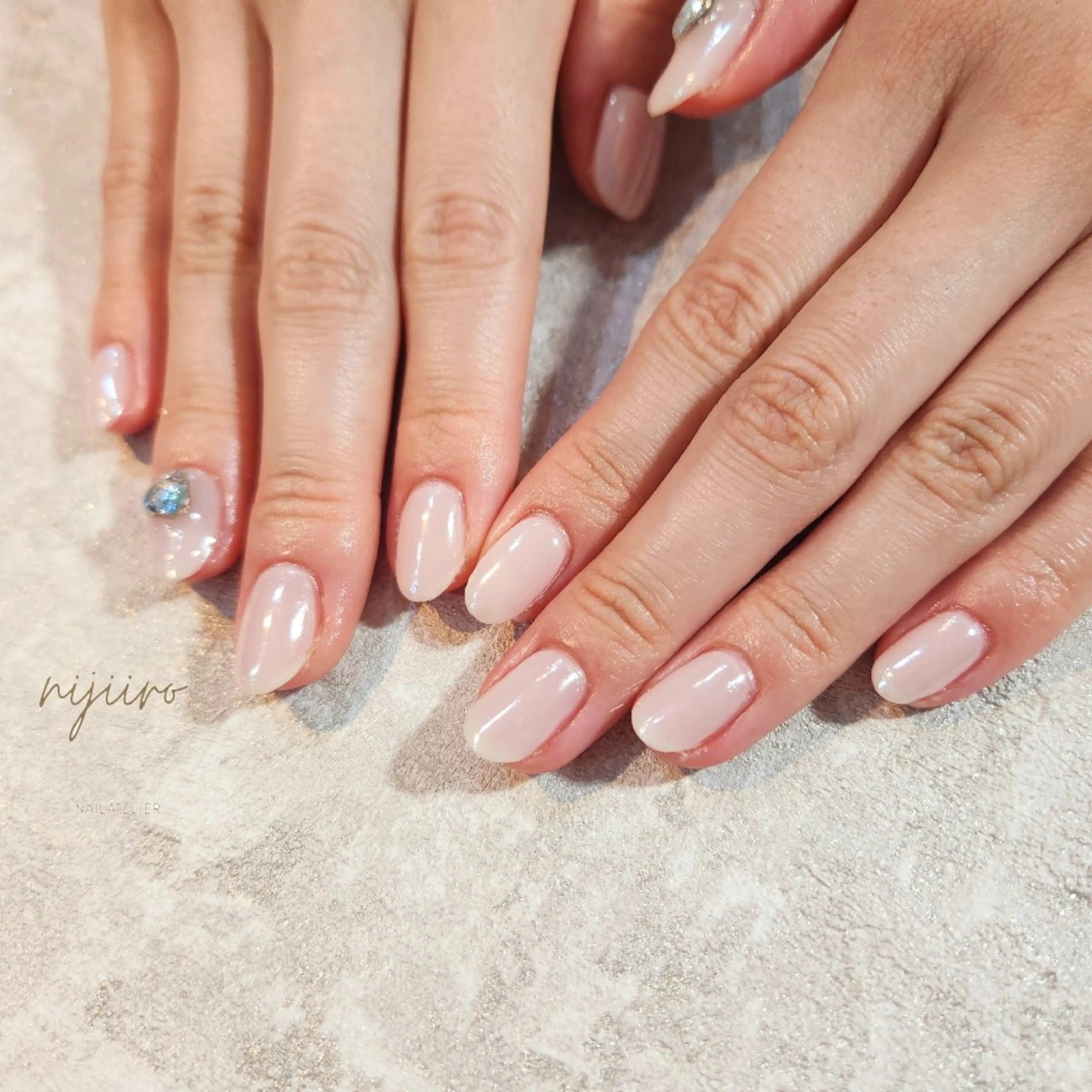 ネイル ハンドネイル nailatelier nijiiro.所属・nijiiro🌈 サトウのネイルデザイン