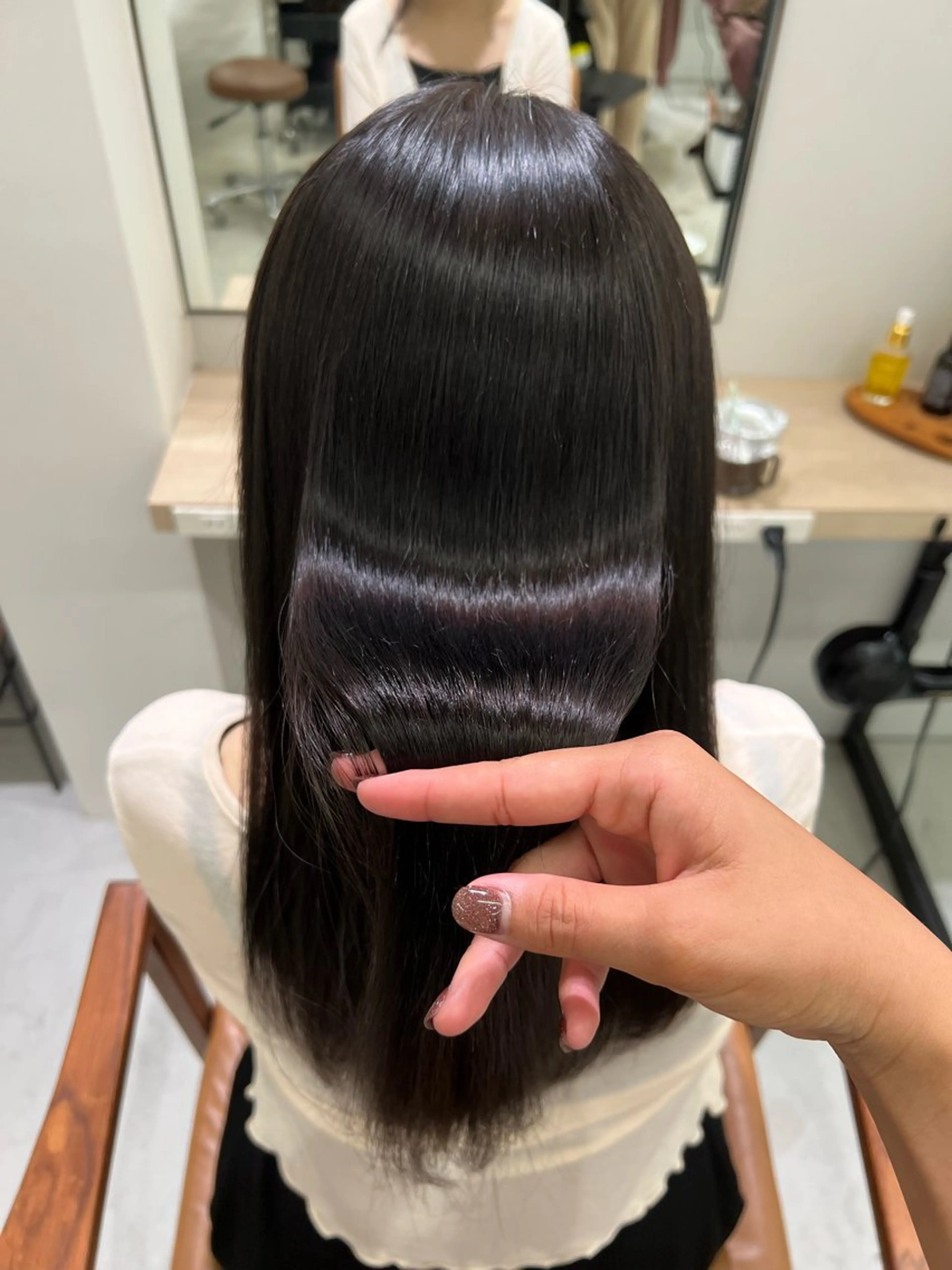 ロング カラー 縮毛矯正 Vélua/miiu所属・韓国束感まつ毛 /Takaのマツエク・マツパデザイン