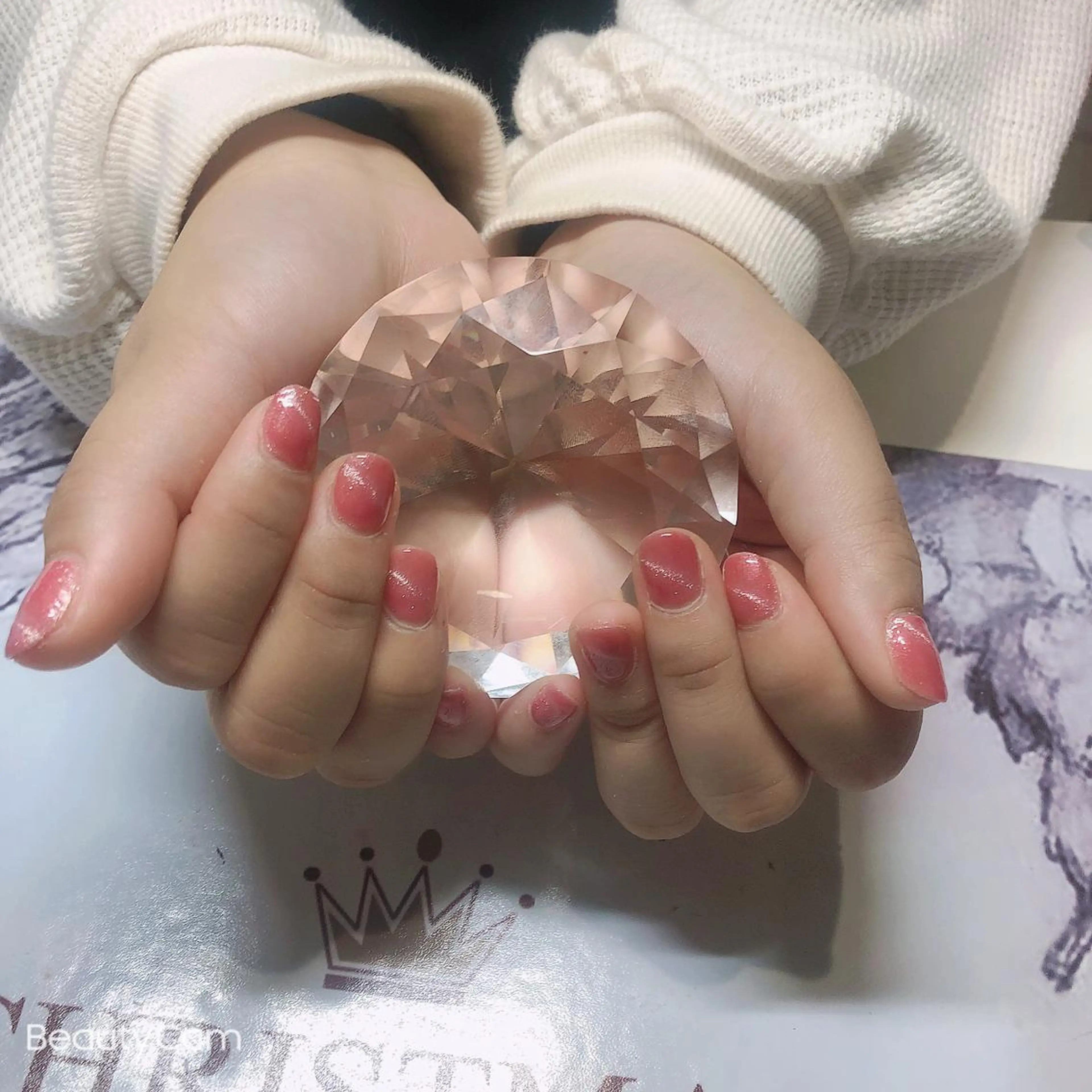 ネイル Guarendo錦糸町店所属・ガレンドウ 白澤 愛子のネイルデザイン