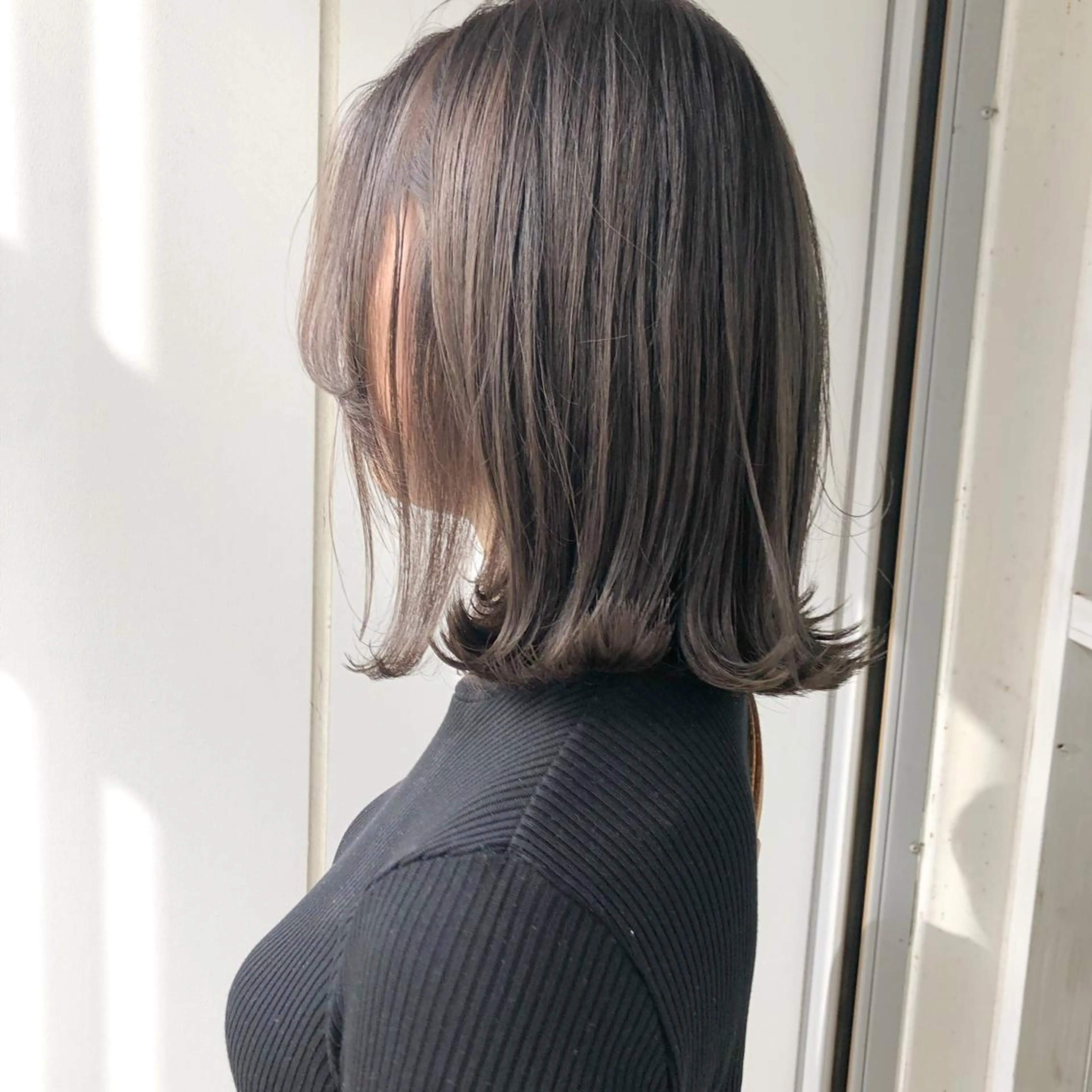 ミディアム カラー ヘアアレンジ ブリーチ ケアブリーチ 透明感カラー グレージュ ハイライトカラー 榎園 由美のヘアスタイル