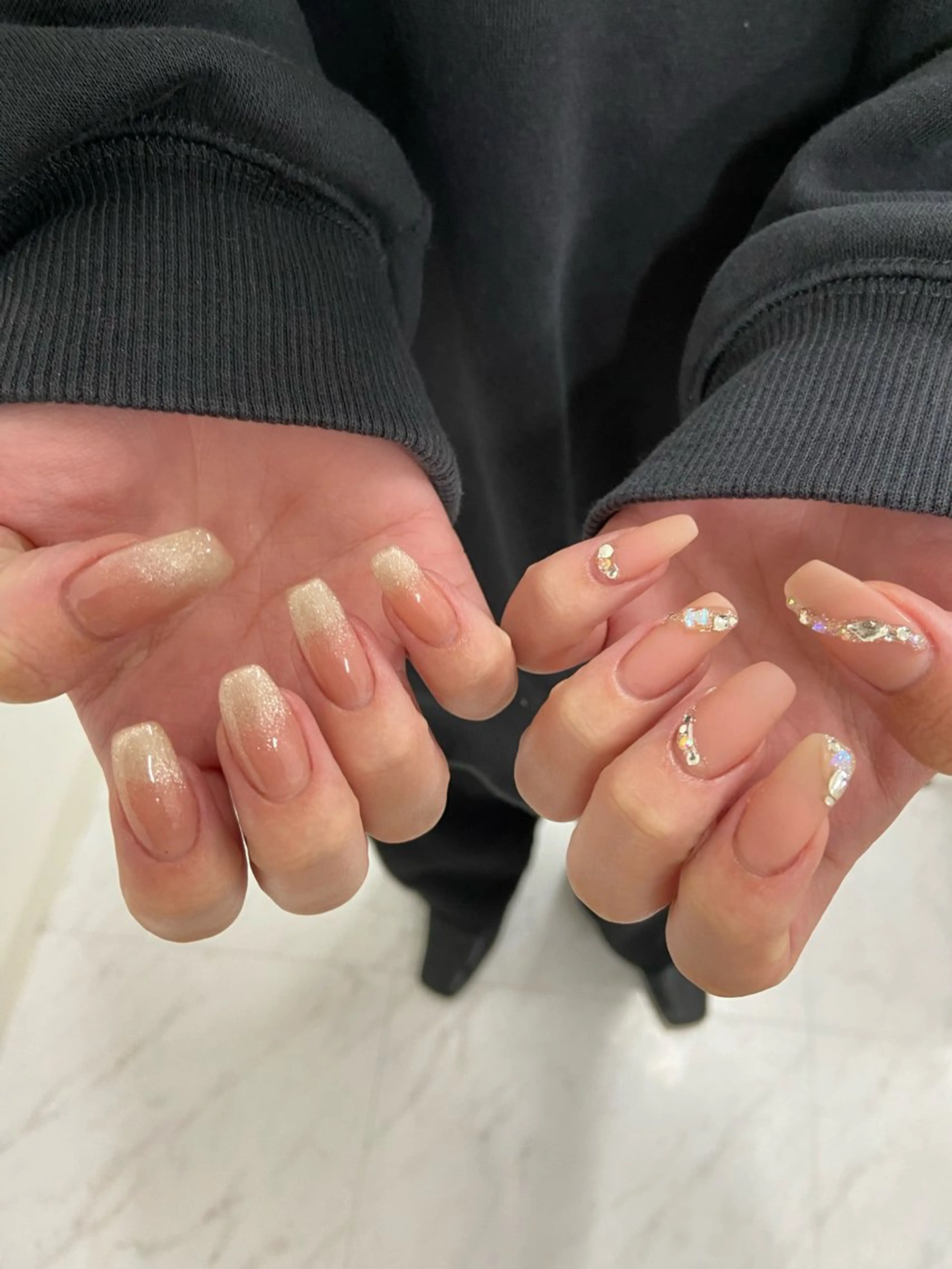 ネイル ハンドネイル HIKARI 4uまつ毛ネイルのネイルデザイン