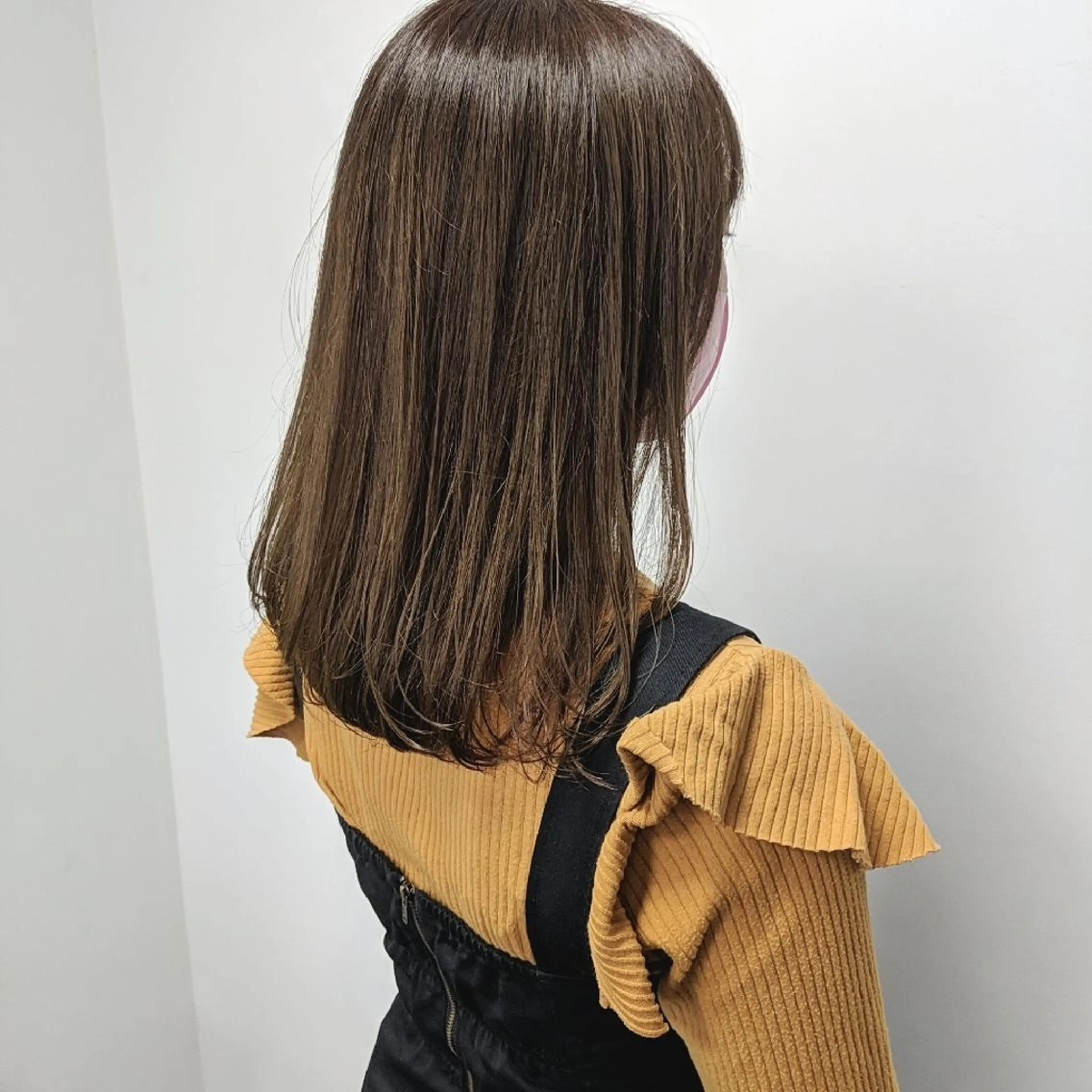 セミロング PRIVATE SALON EYES所属・EYES リアのマツエク・マツパデザイン