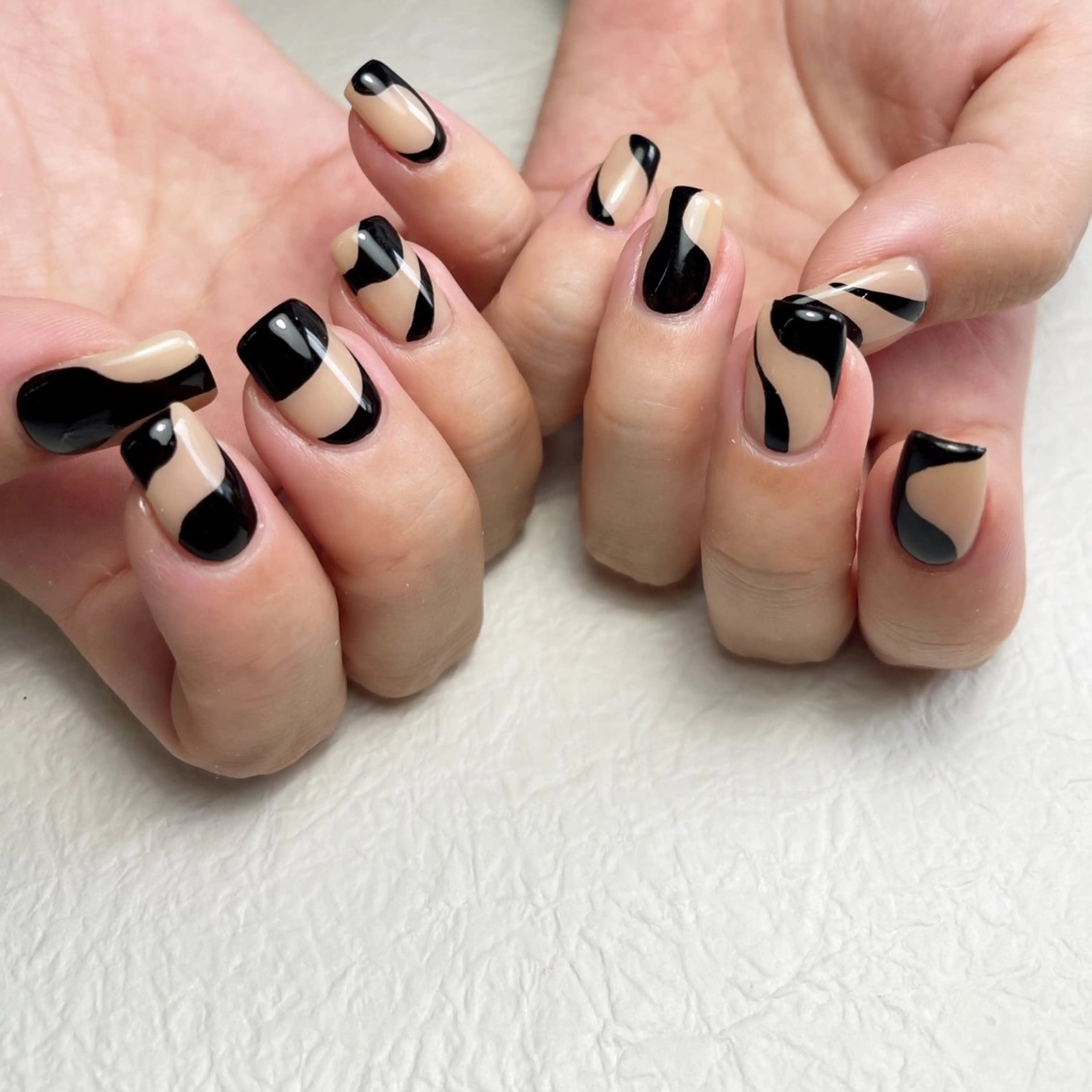 ネイル アートネイル フットネイル ジェルネイル キラキラネイル 韓国ネイル Y nail なんば堀江店のネイルデザイン