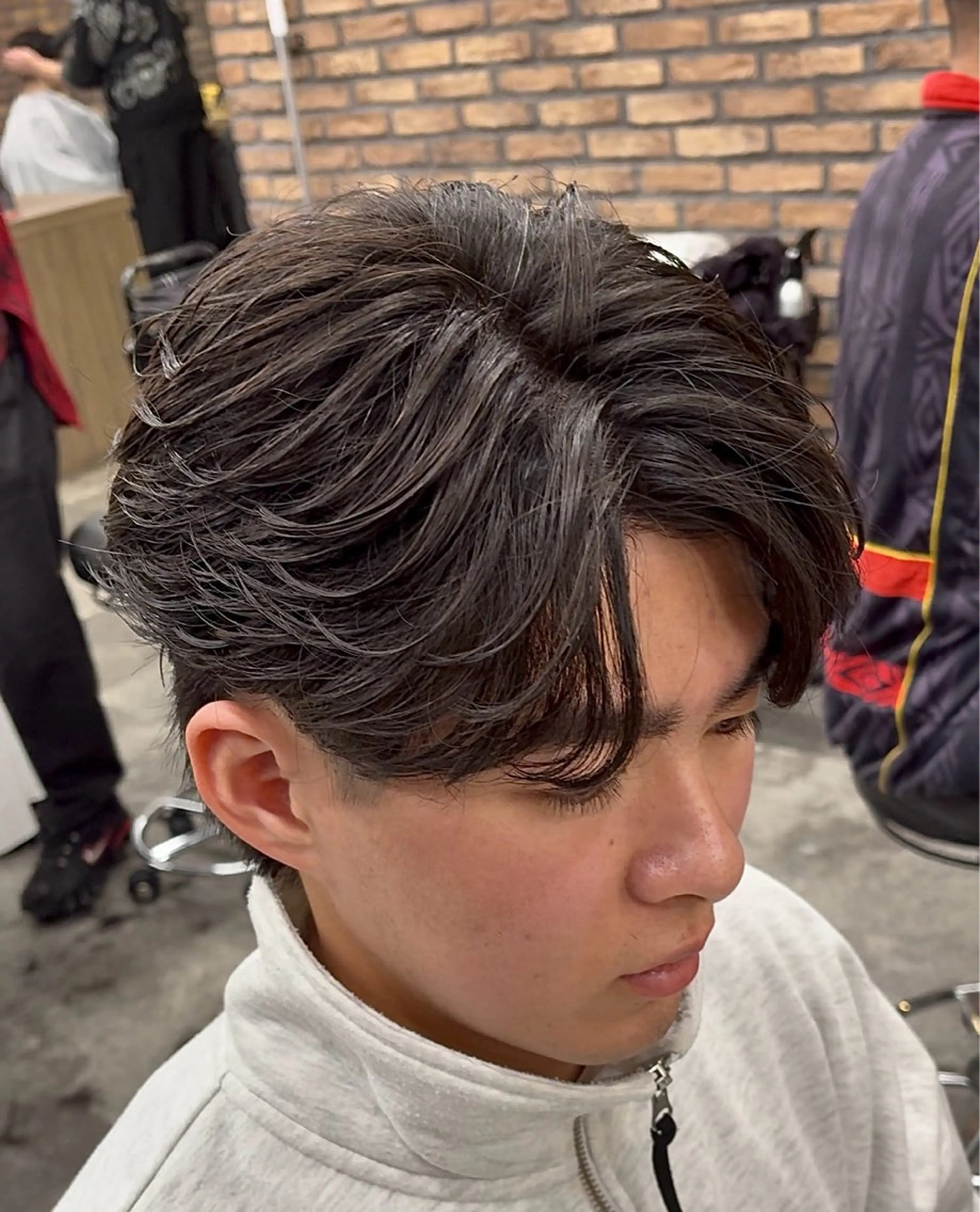 パーマ メンズ フェザーパーマ メンズパーマ センターパート/フェ ザー🔥SHUYAのヘアスタイル