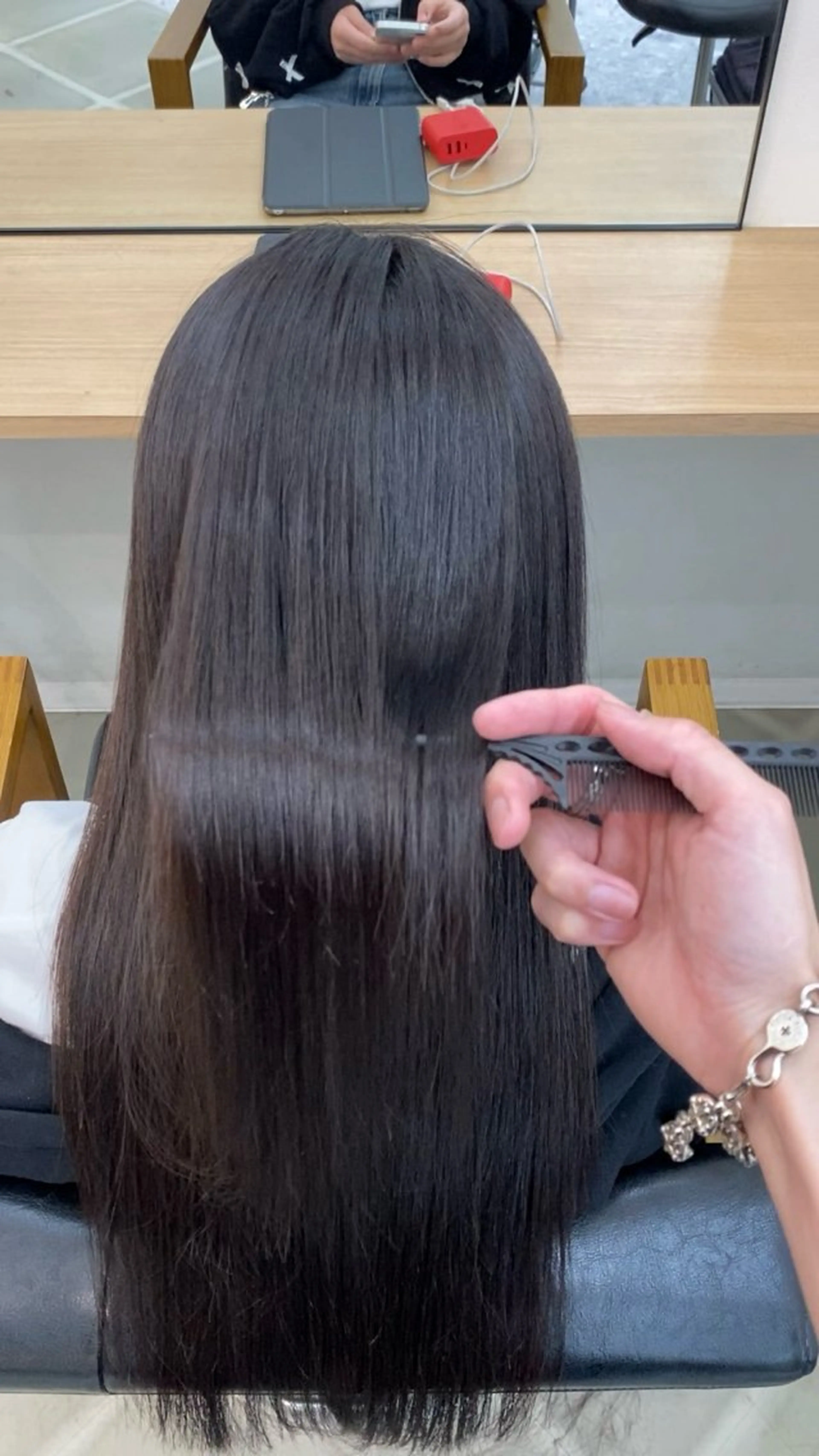 セミロング カット 縮毛矯正 石川 達也のヘアスタイル