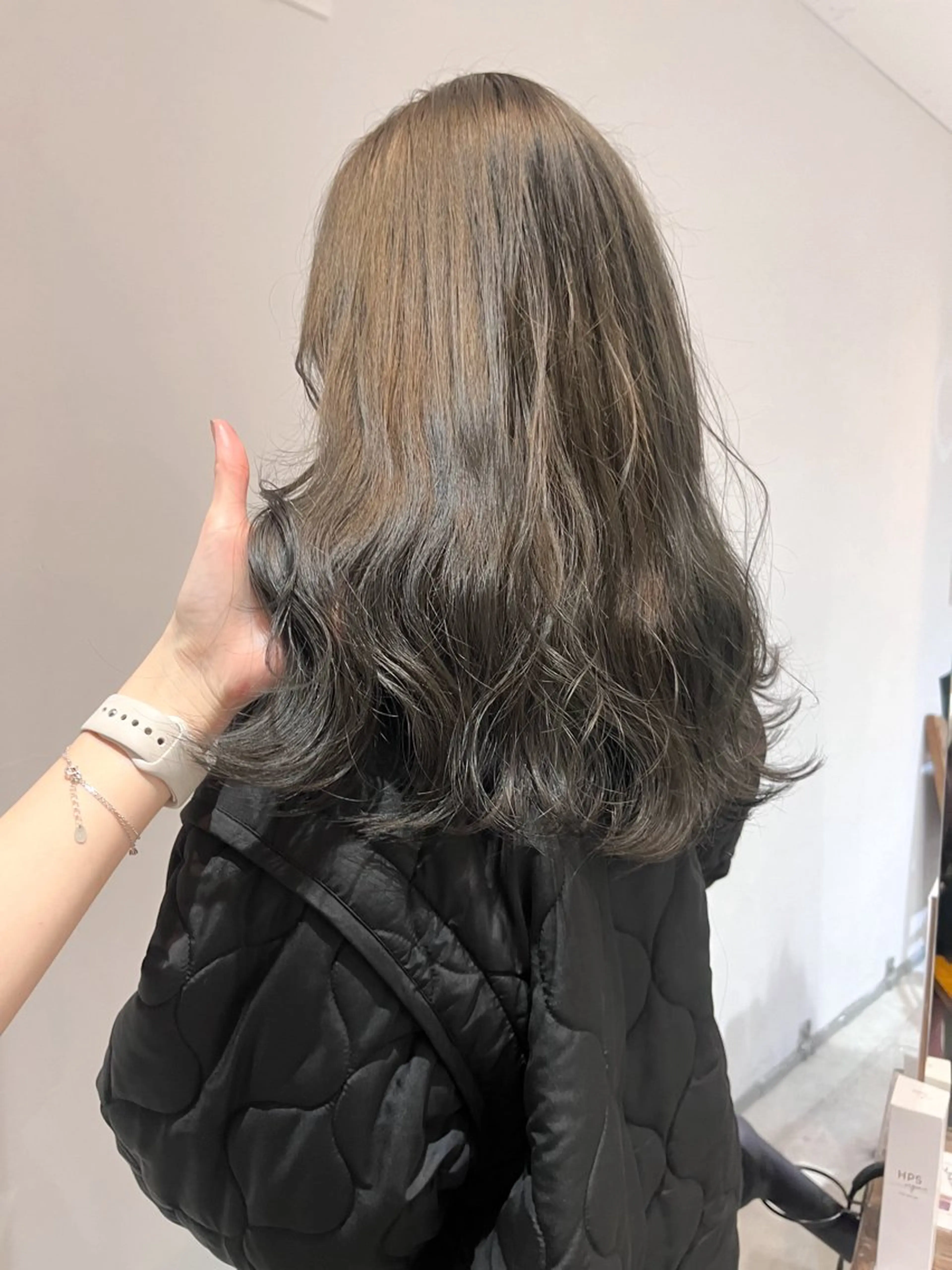 ロング カラー あ あのヘアスタイル