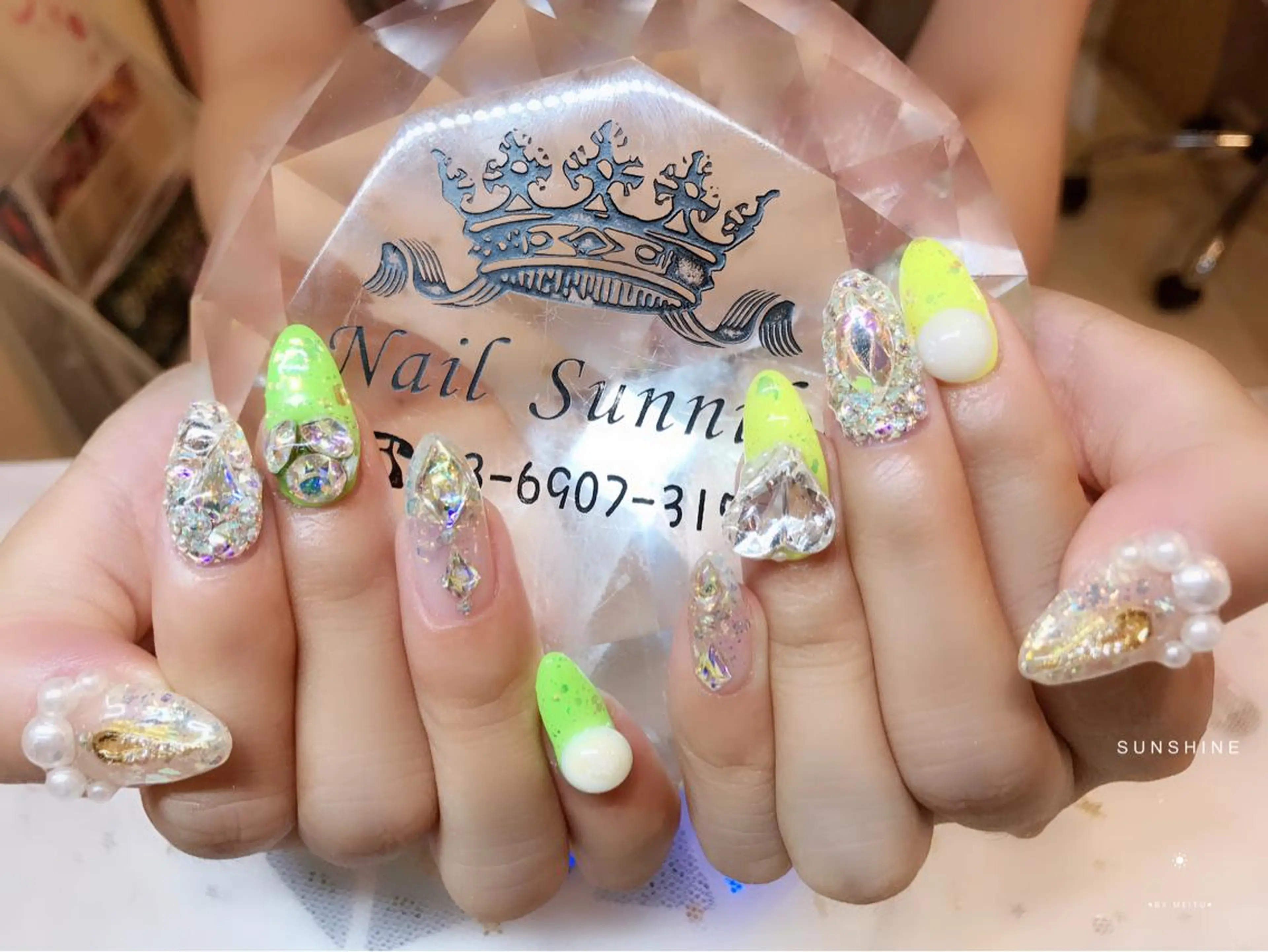 ネイル ストーンネイル リン リンのネイルデザイン