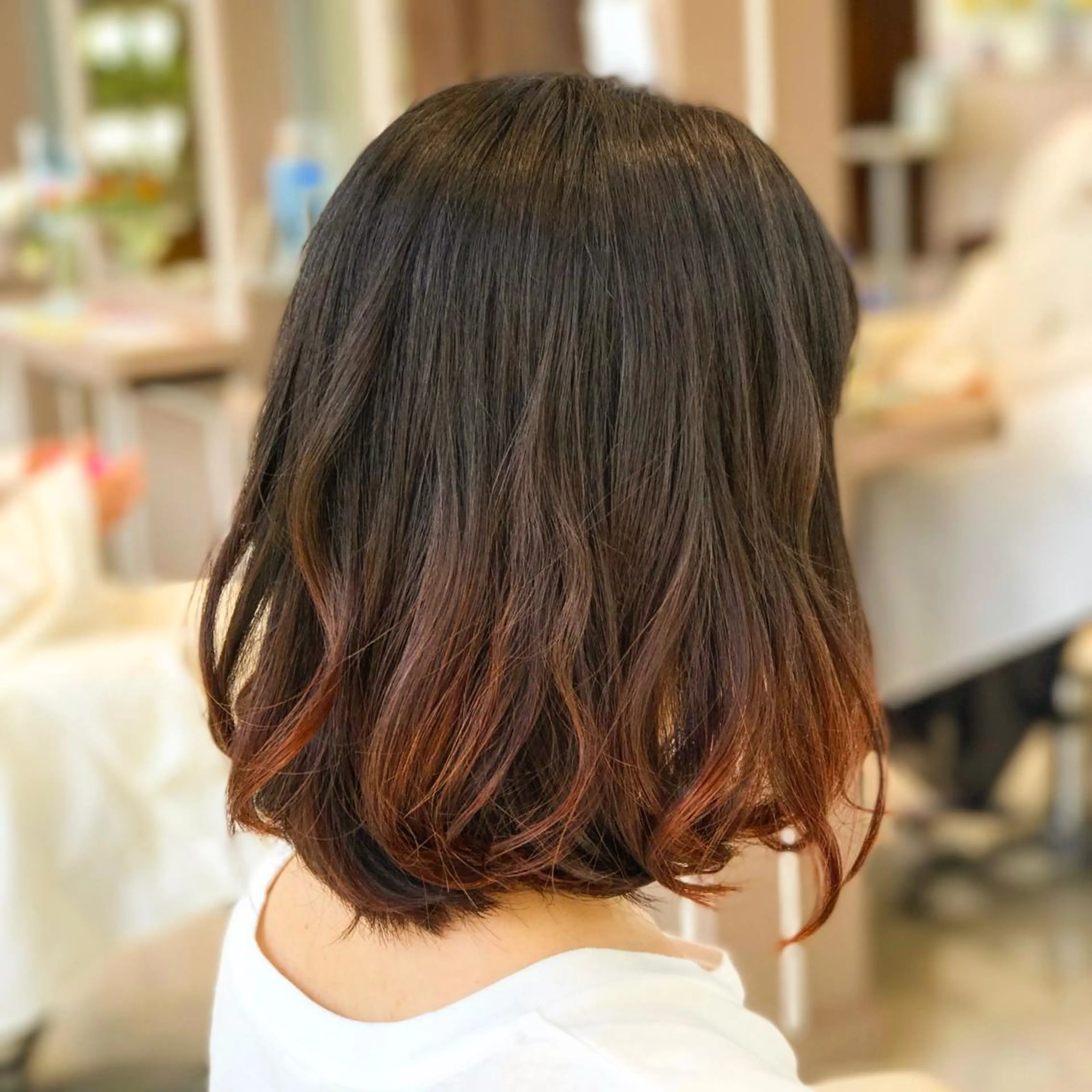 ミディアム カラー グラデーションカラー Maeda マエダのヘアスタイル