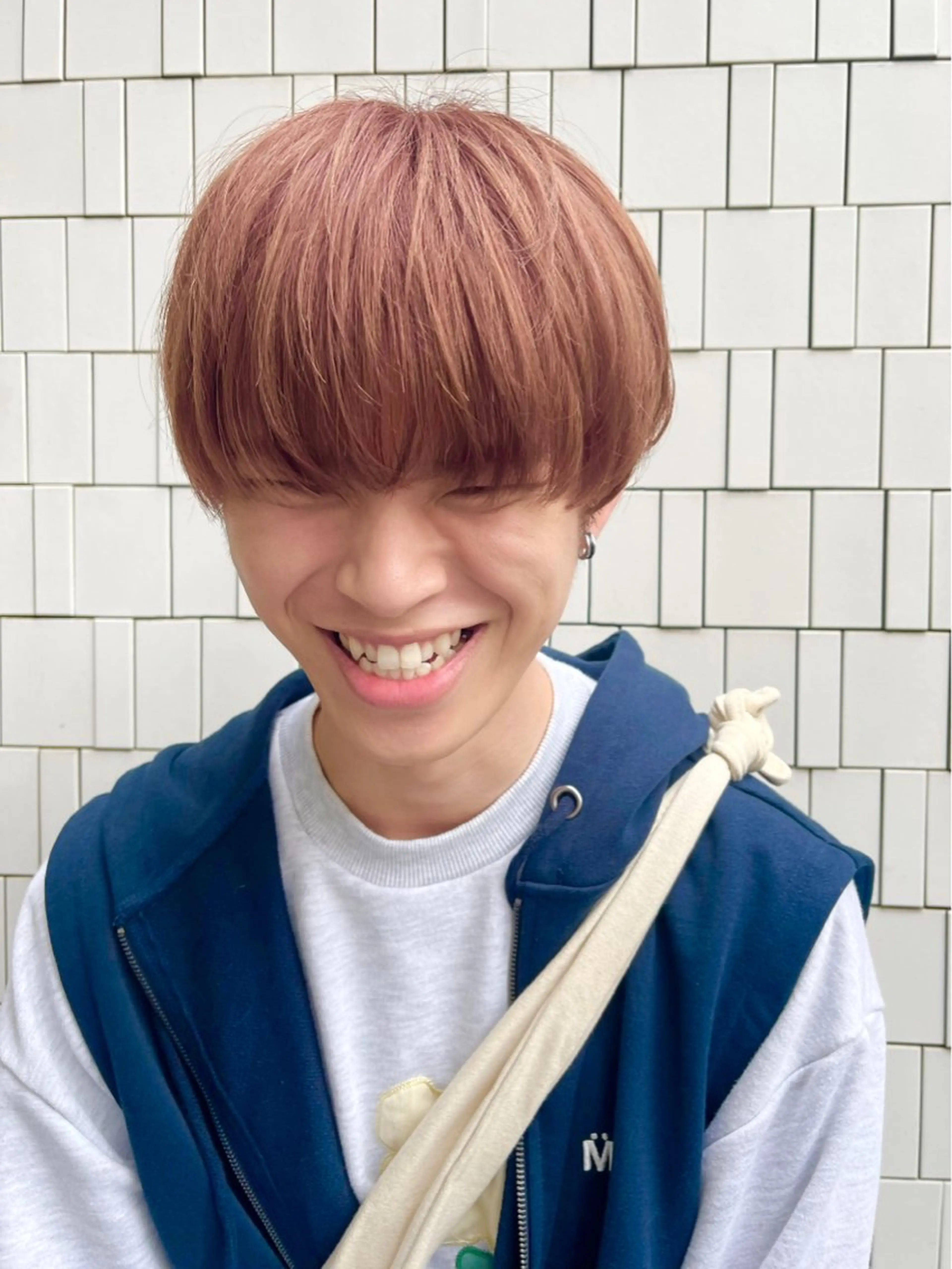 カラー メンズ 切りっぱなしボブ 艶カラー🌷江梨🍎のヘアスタイル