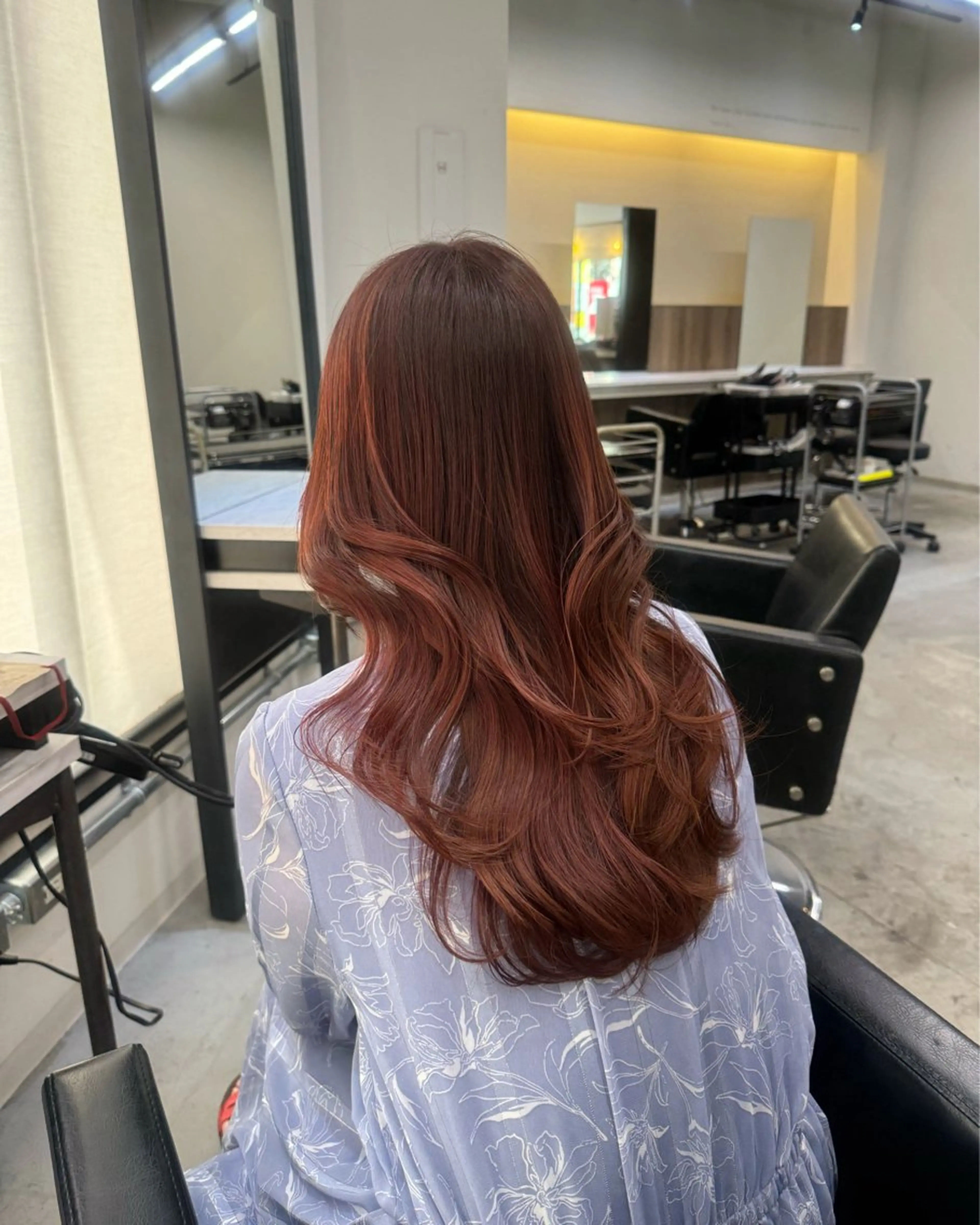 セミロング カラー カット ヘアカラー トリートメント 韓国ヘア🇰🇷 YUKINAのヘアスタイル