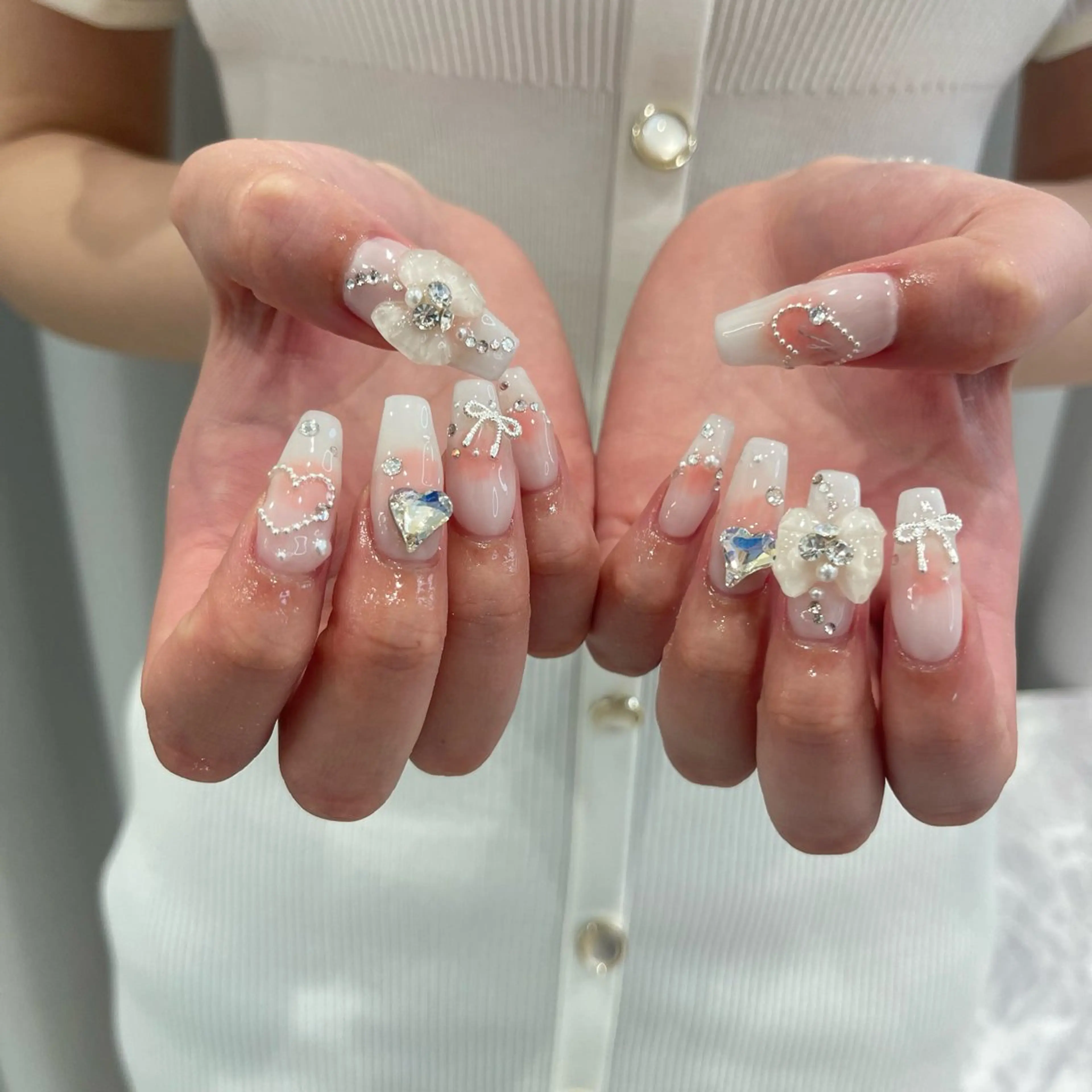 ネイル 🧁fein. nana🩵のネイルデザイン