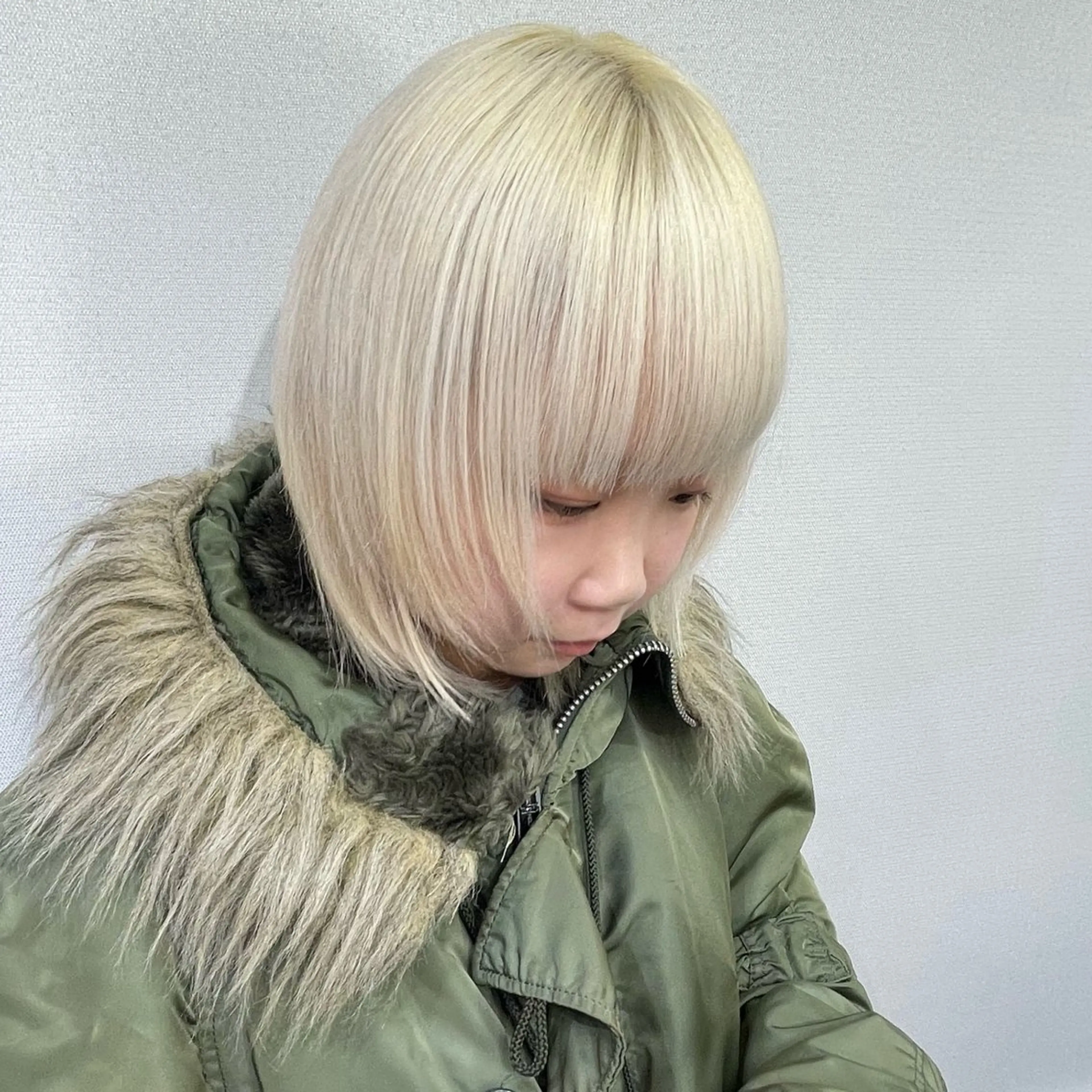 ショート カラー ブリーチ ヘアカラー Je suis heureuse Miel所属・🐩艶カラー/ chisato🌙のヘアスタイル