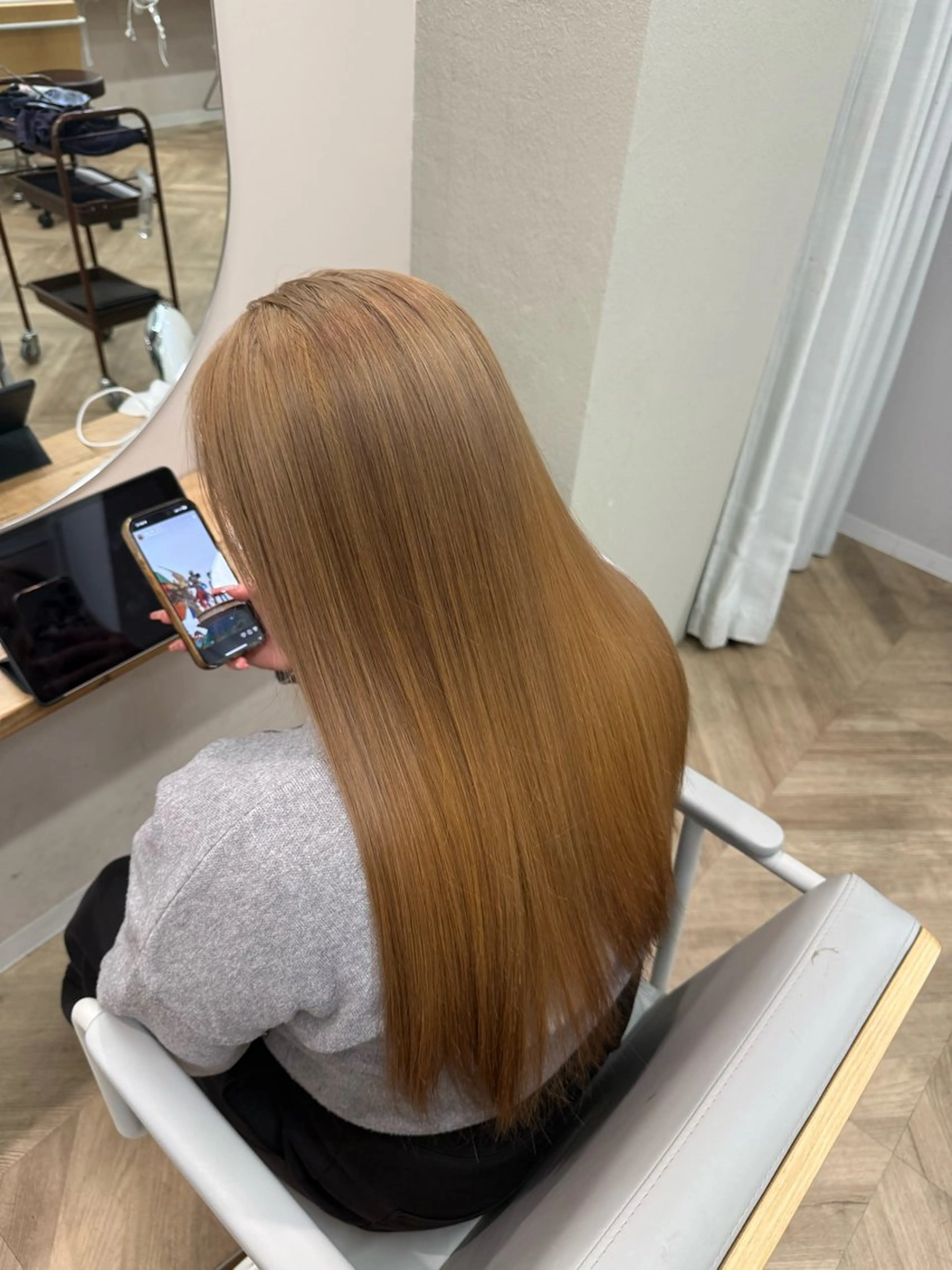 【ミニモ学割】赤みゼロ透明感ベージュ(ブリーチあり)9500円の写真