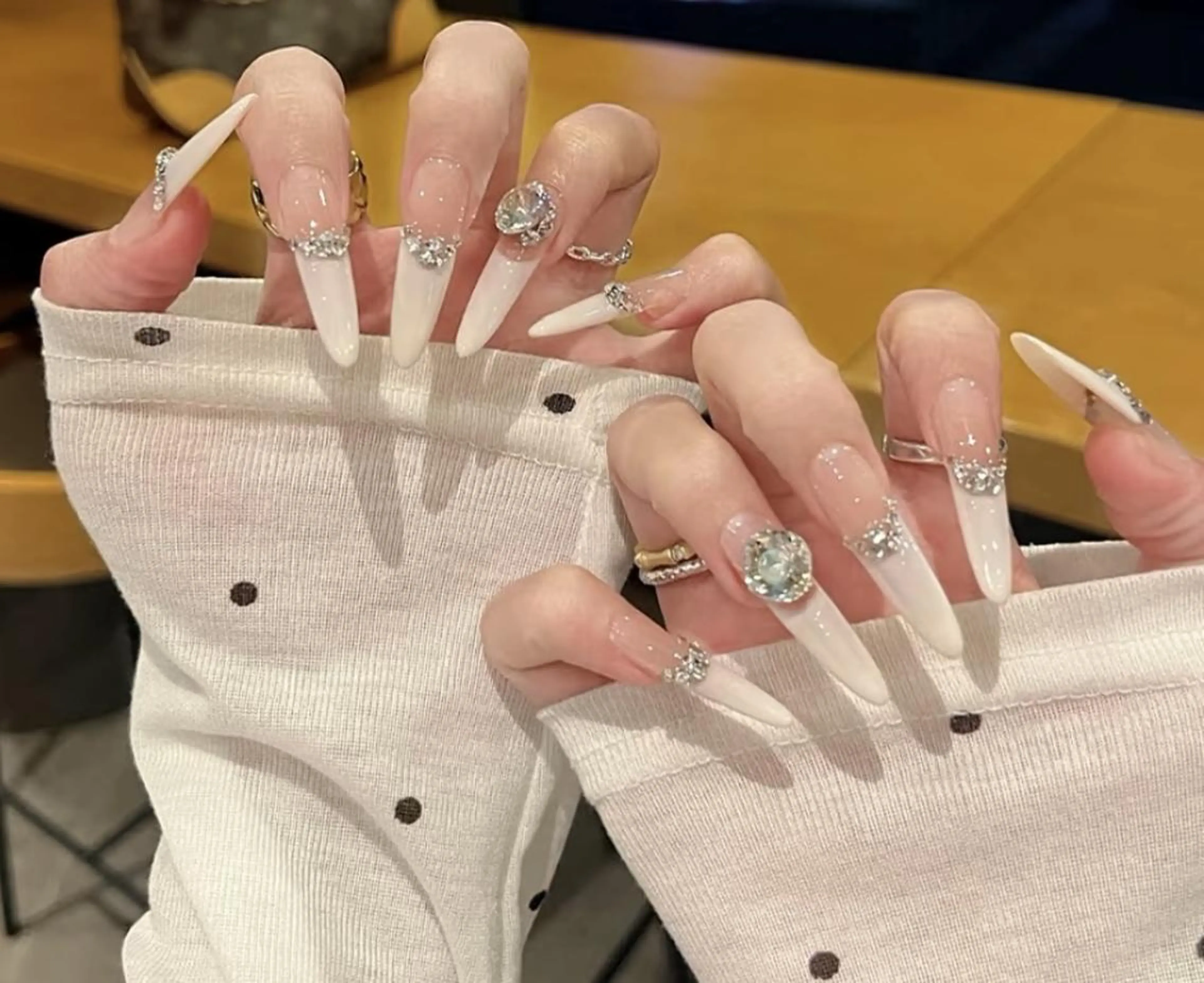 ネイル 🐳彩羽チップ 長さだし専門🐳のネイルデザイン