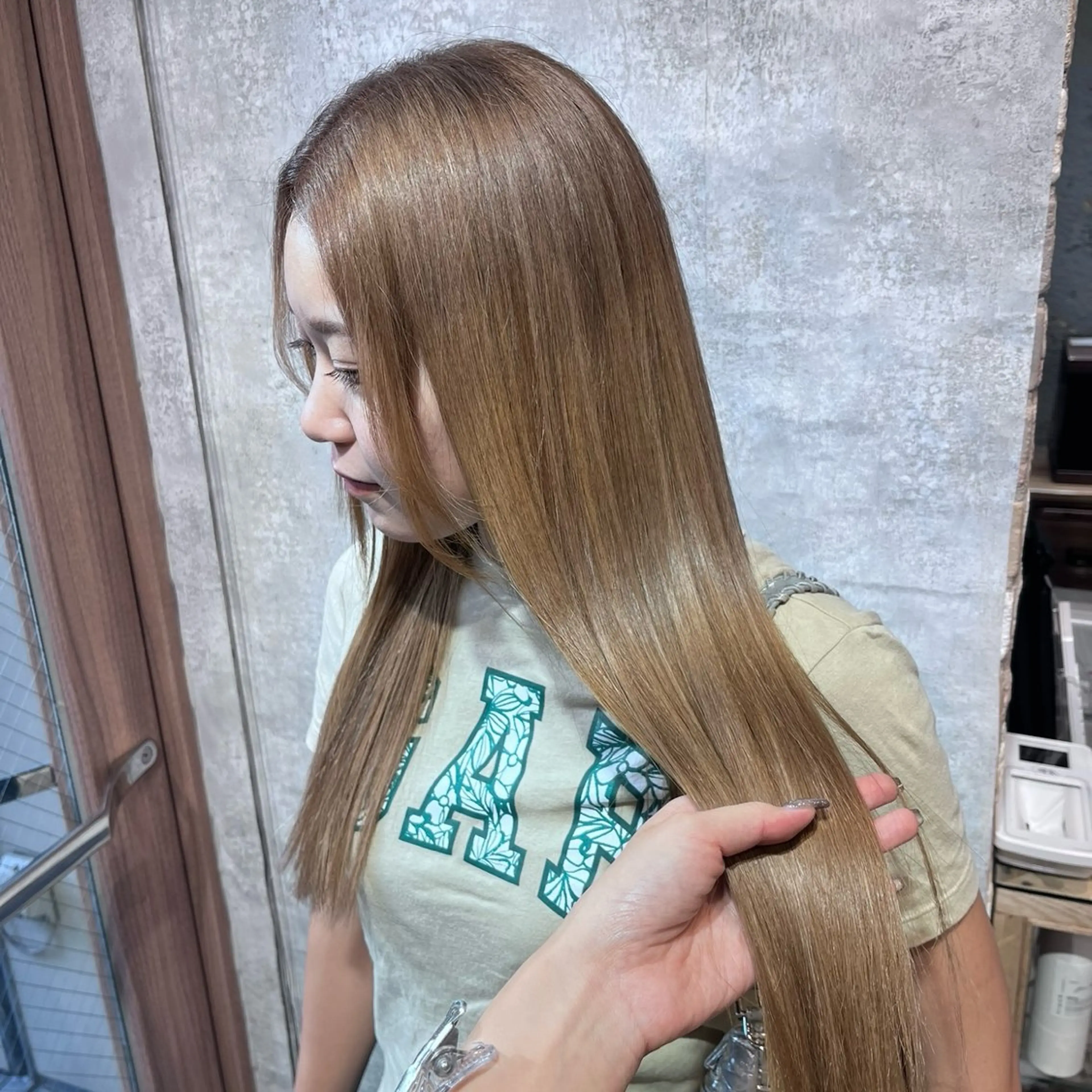 ロング カラー ハイトーンカラー ヘアカラー トリートメント 🩶レイナ🩶 color/nailのヘアスタイル