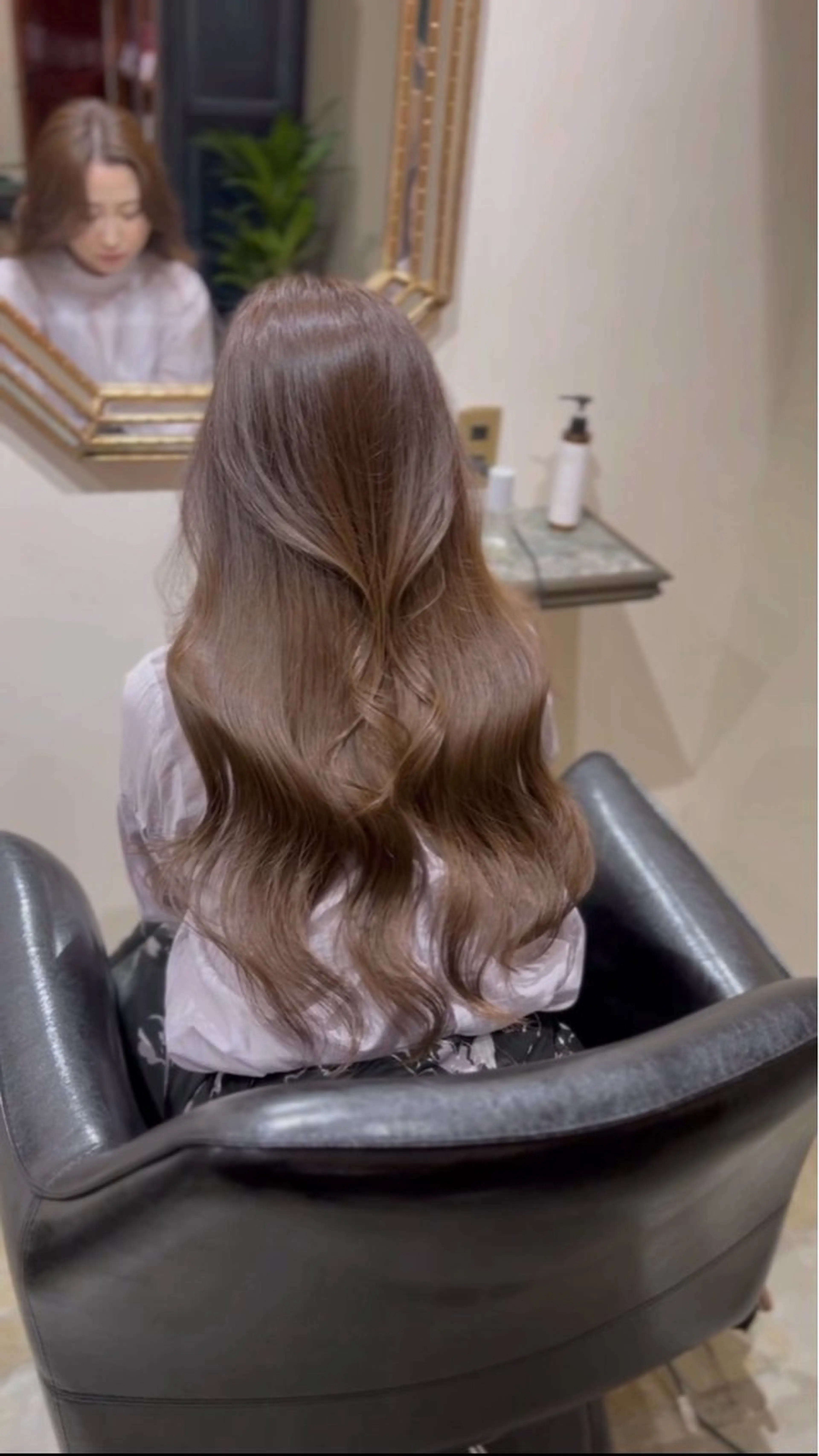 ロング カラー ブリーチ 透明感カラー ブリーチなしカラー 顔周りカット 韓国風ヘア カット ヘアカラー トリートメント 韓国風・ブリーチなし ・あり後藤　一斗店長のヘアスタイル