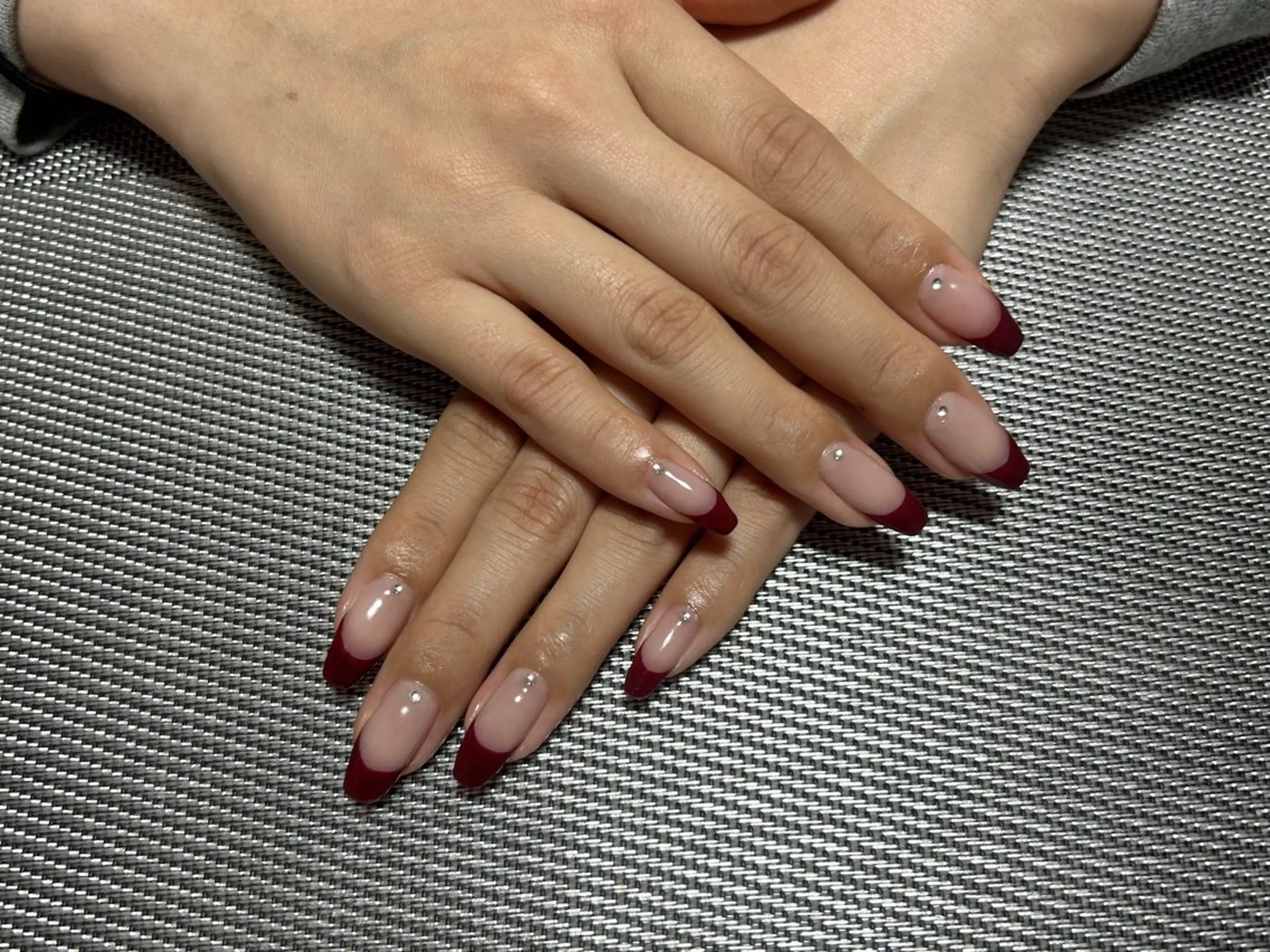 ネイル 長さ出し フレンチネイル 赤色 ハンドネイル i nailのネイルデザイン