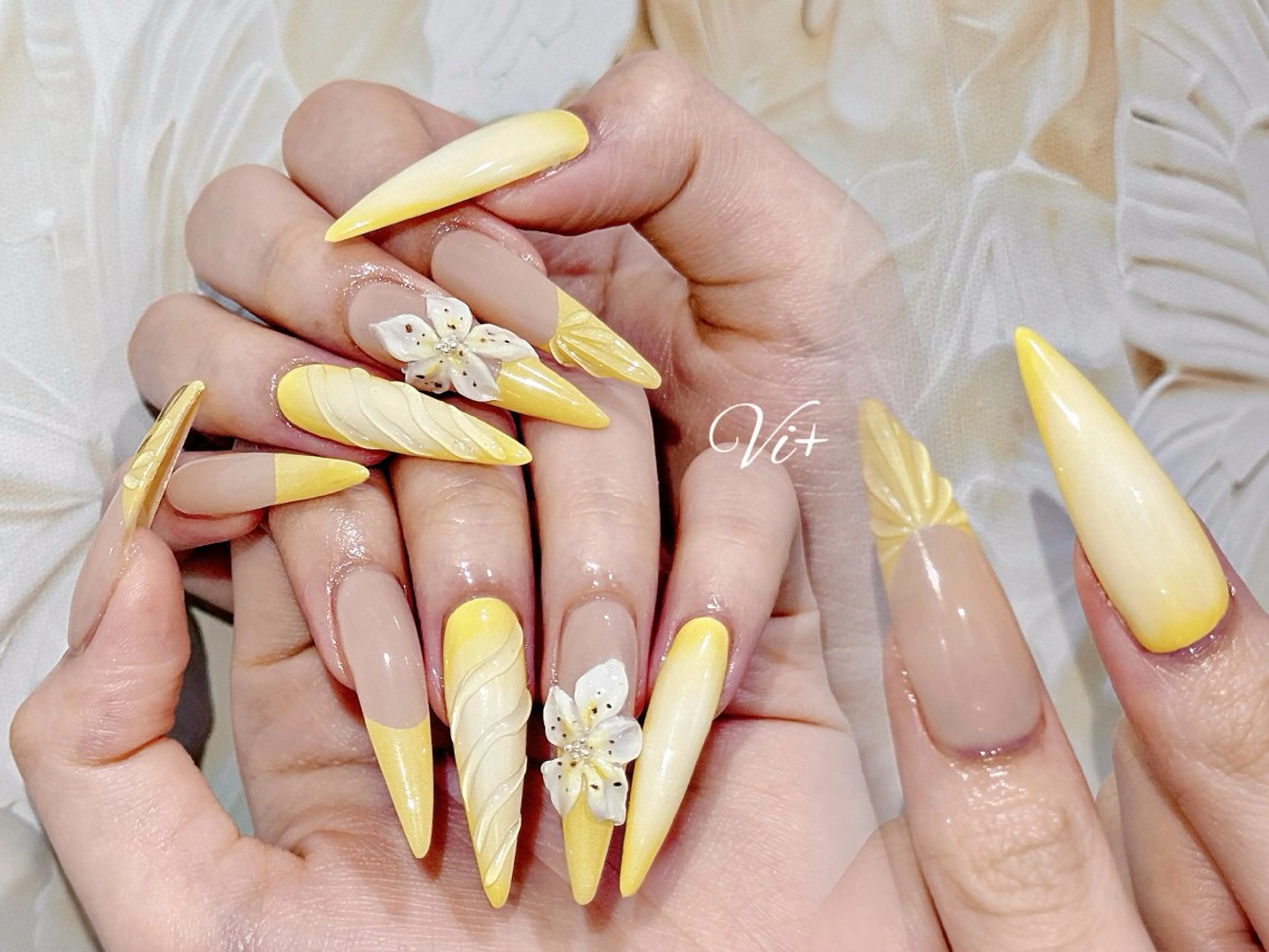 ネイル ハンドネイル ✨Nailsalon Vi+✨のネイルデザイン