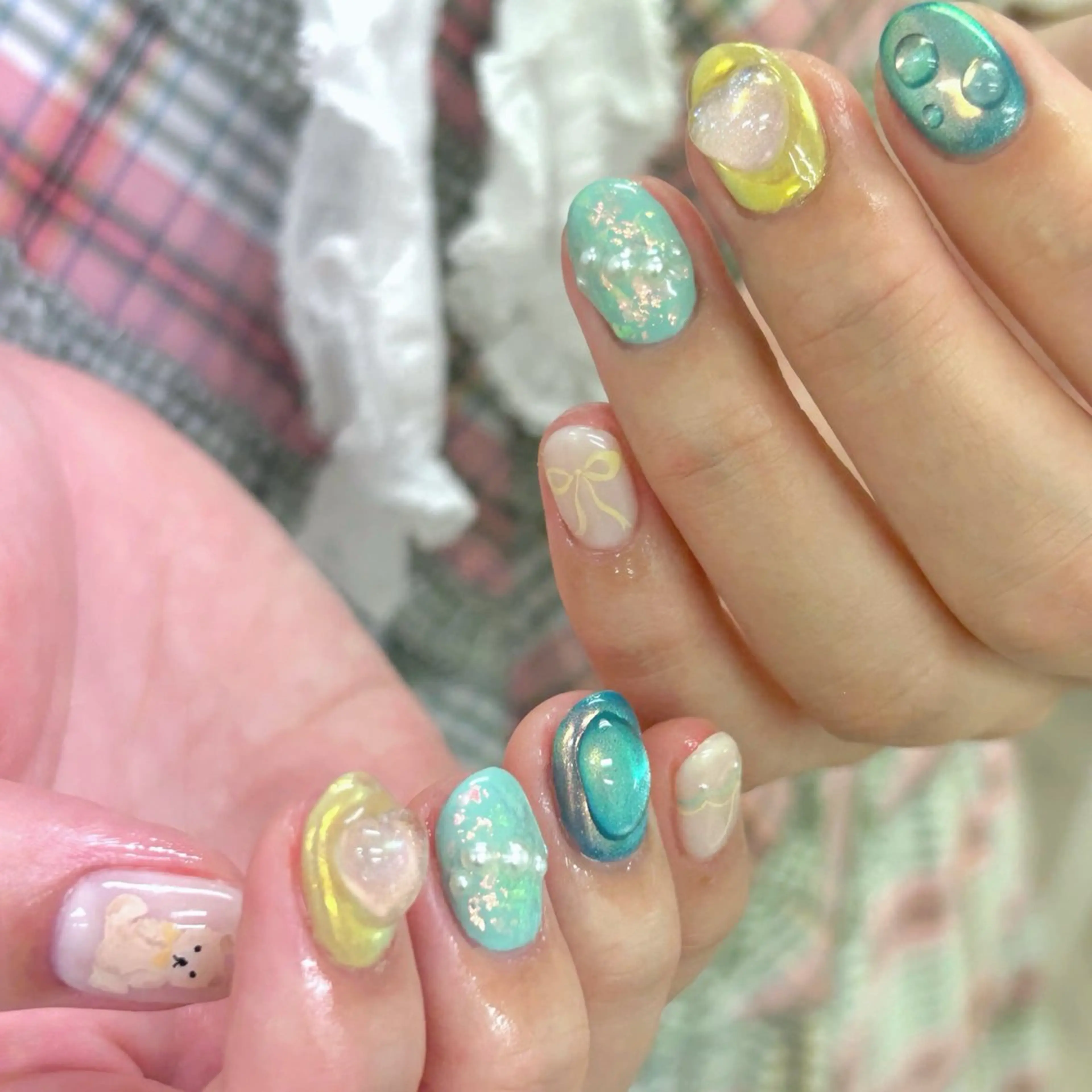 ネイル オーロラネイル 氷ネイル・うるうるネイル 夏ネイル ハンドネイル raku  nail 浦和店 【ラクネイル】所属・m Natsume.のネイルデザイン