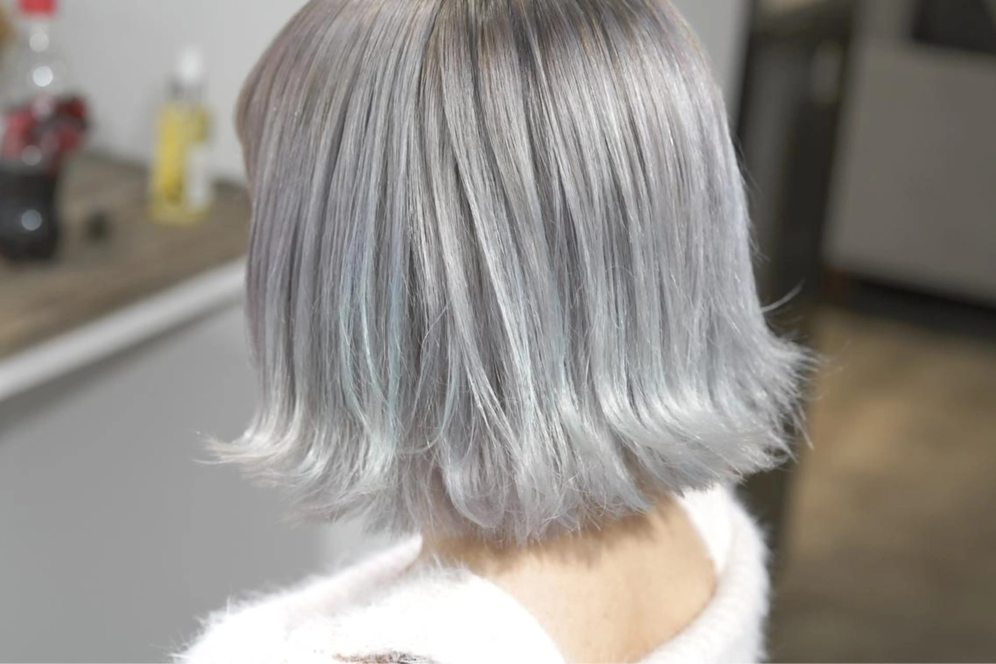 カラー ブリーチ ヘアカラー トリートメント ハイトーン/レイヤー /ケアブリーチ石川治のヘアスタイル