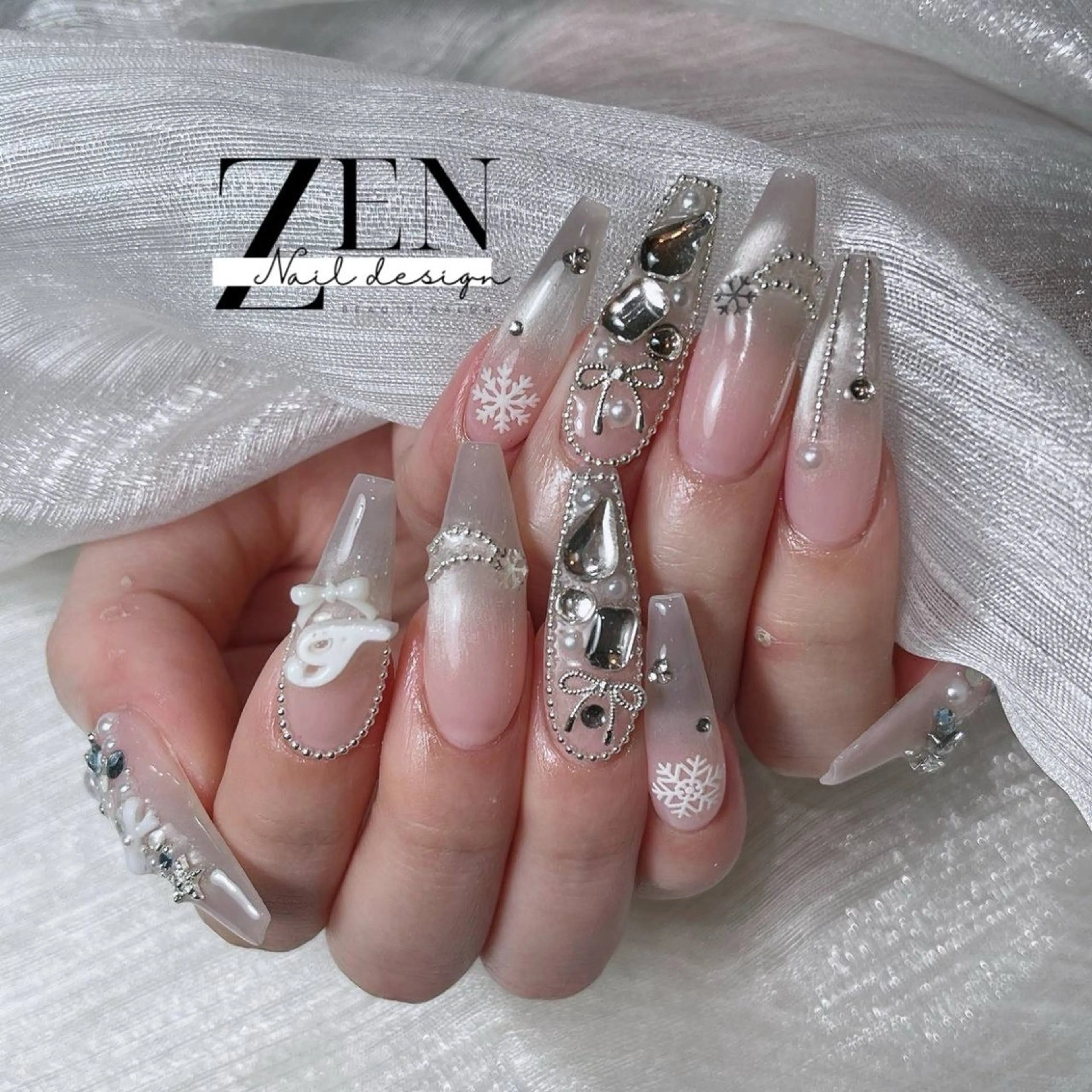 ネイル チークネイル フレンチネイル ジェルネイル 韓国ネイル マグネットネイル ハンドネイル Zen Nail Design 池袋のネイルデザイン