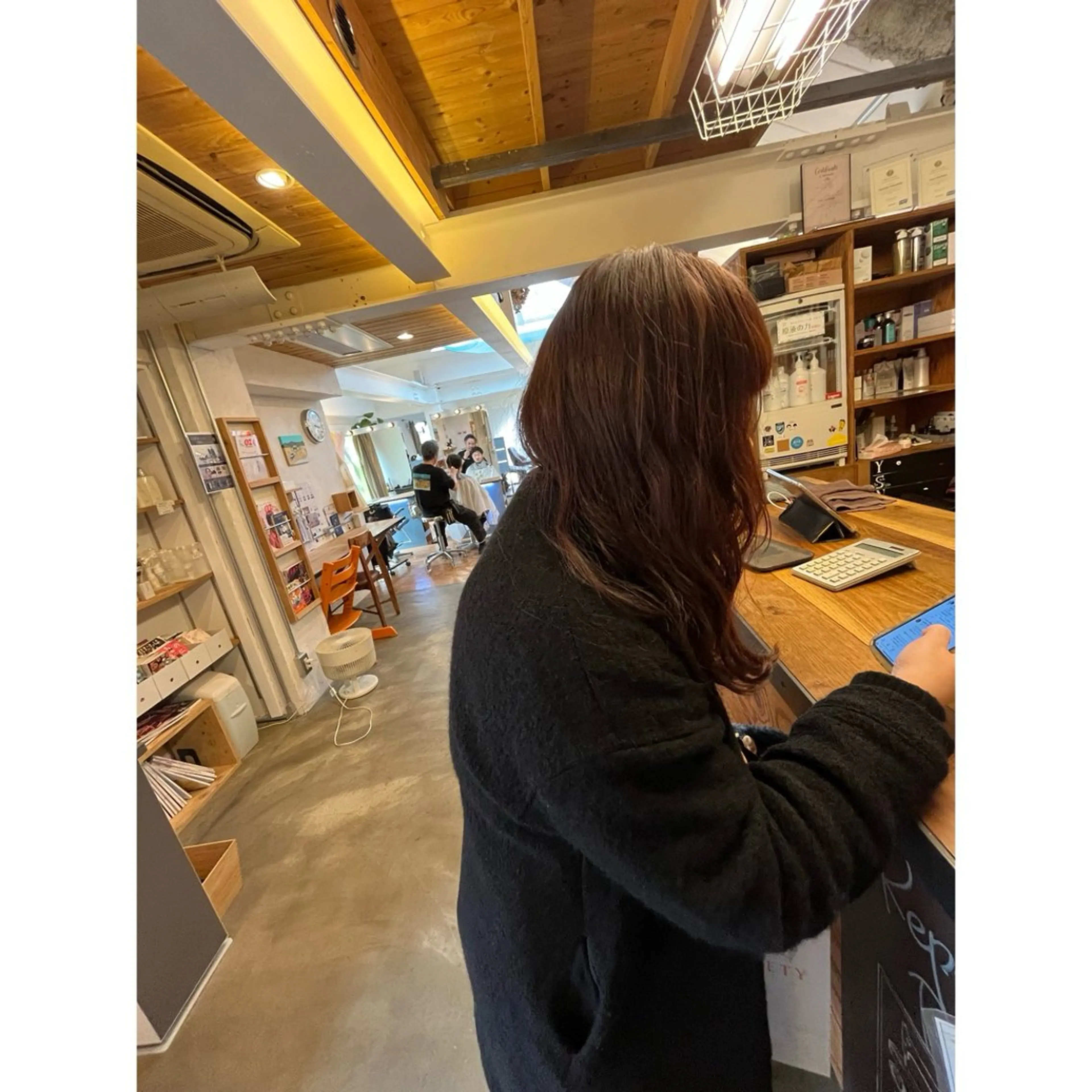 セミロング カラー パーマ ハイライトカラー インナーカラー ボブ ハイライト 髪質改善 カット ヘアカラー パーマ Lagom(ラゴム) なかだのヘアスタイル