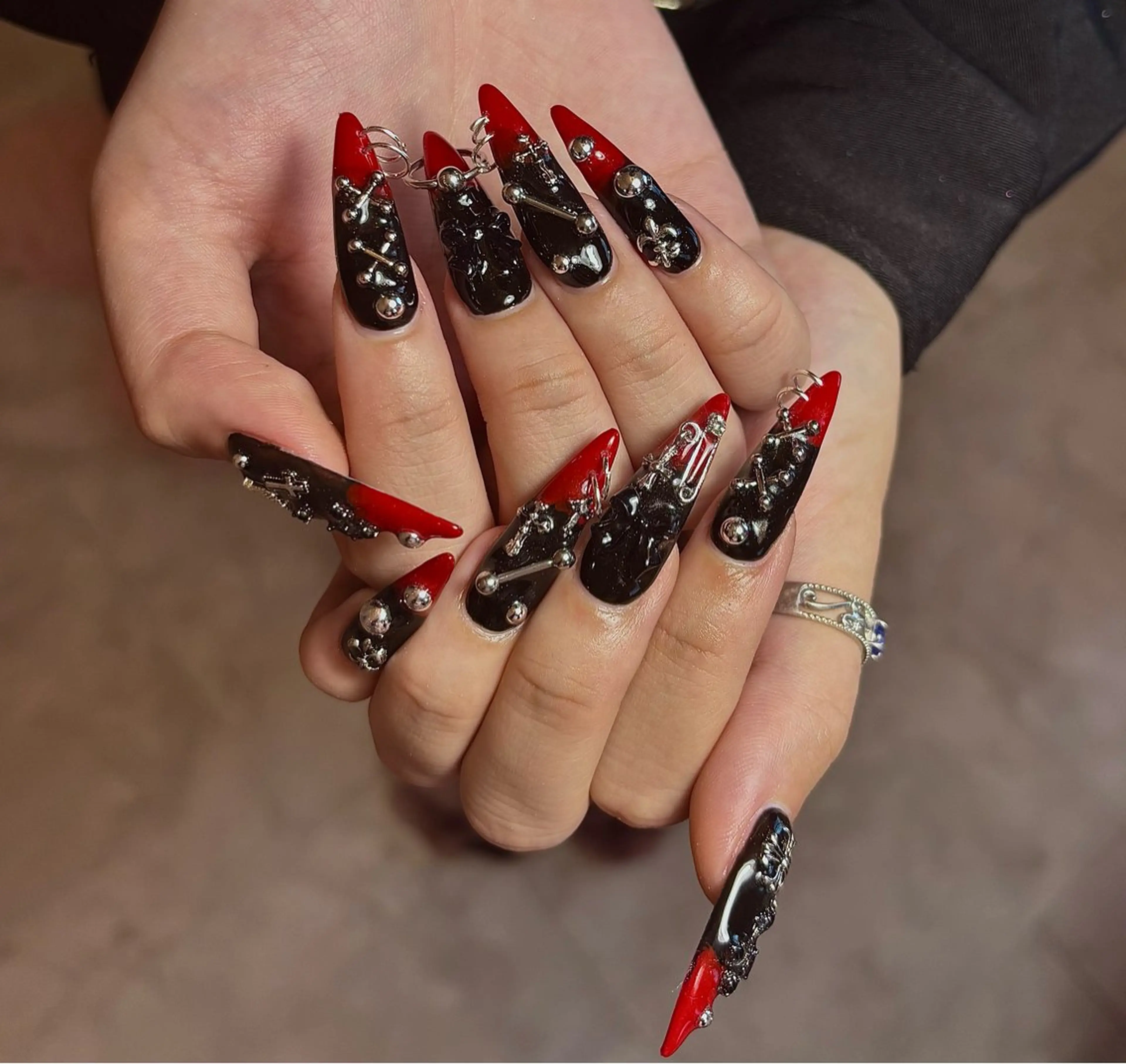 ネイル ハンドネイル 𝐁𝐞𝐥𝐥 𝐦𝐞のネイルデザイン