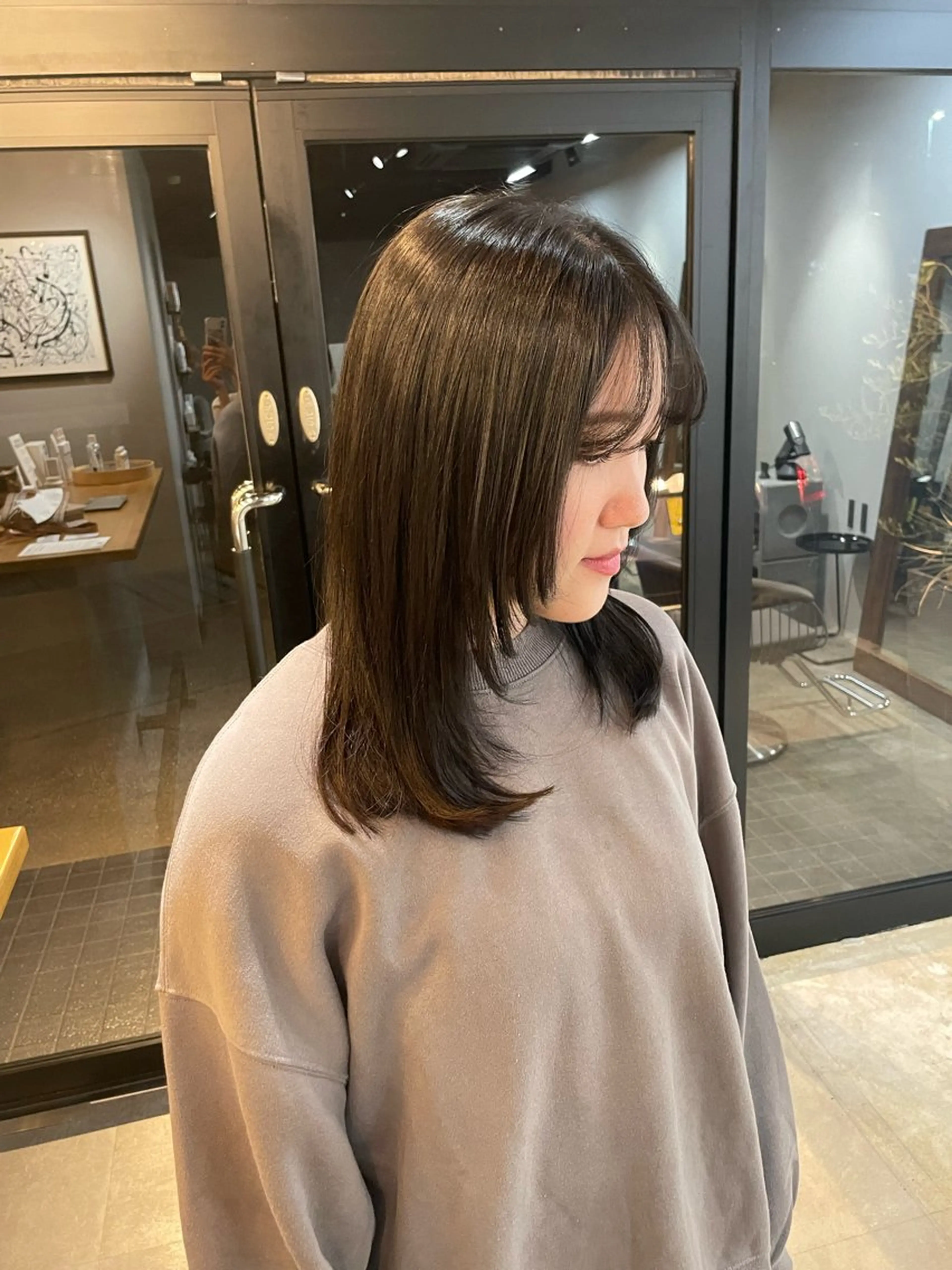 セミロング 顔まわりレイヤー レイヤーカット カット CITA （シータ）所属・板井 美紗都のヘアスタイル