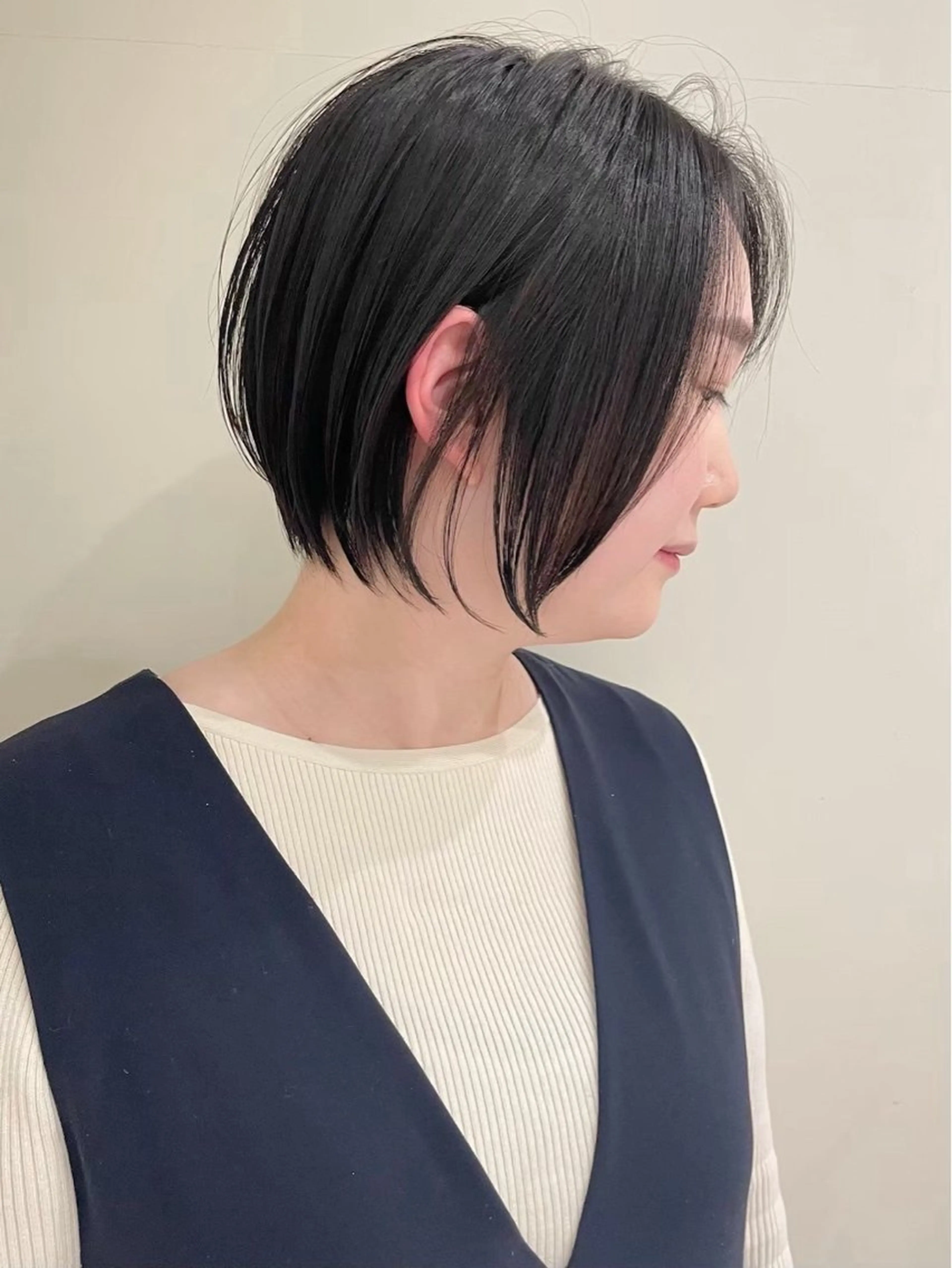 ショート カラー グレージュ オリーブグレージュ オリーブグレー ヘアカラー 大森 陽向のヘアスタイル