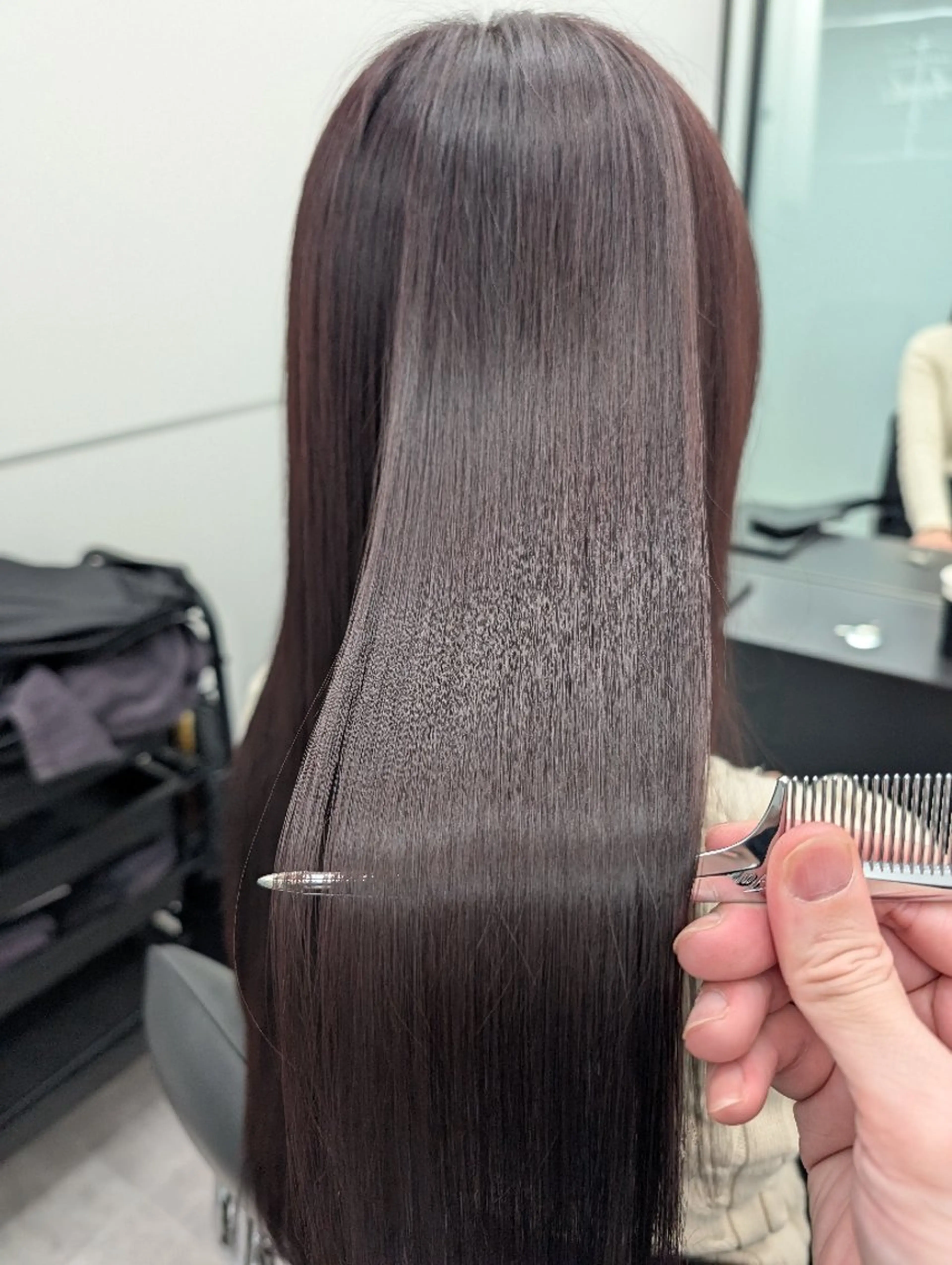 ロング ヘアカラー トリートメント GOToday所属・艶髪／オリーブ系／ 肌が綺麗に見えるお色のヘアスタイル