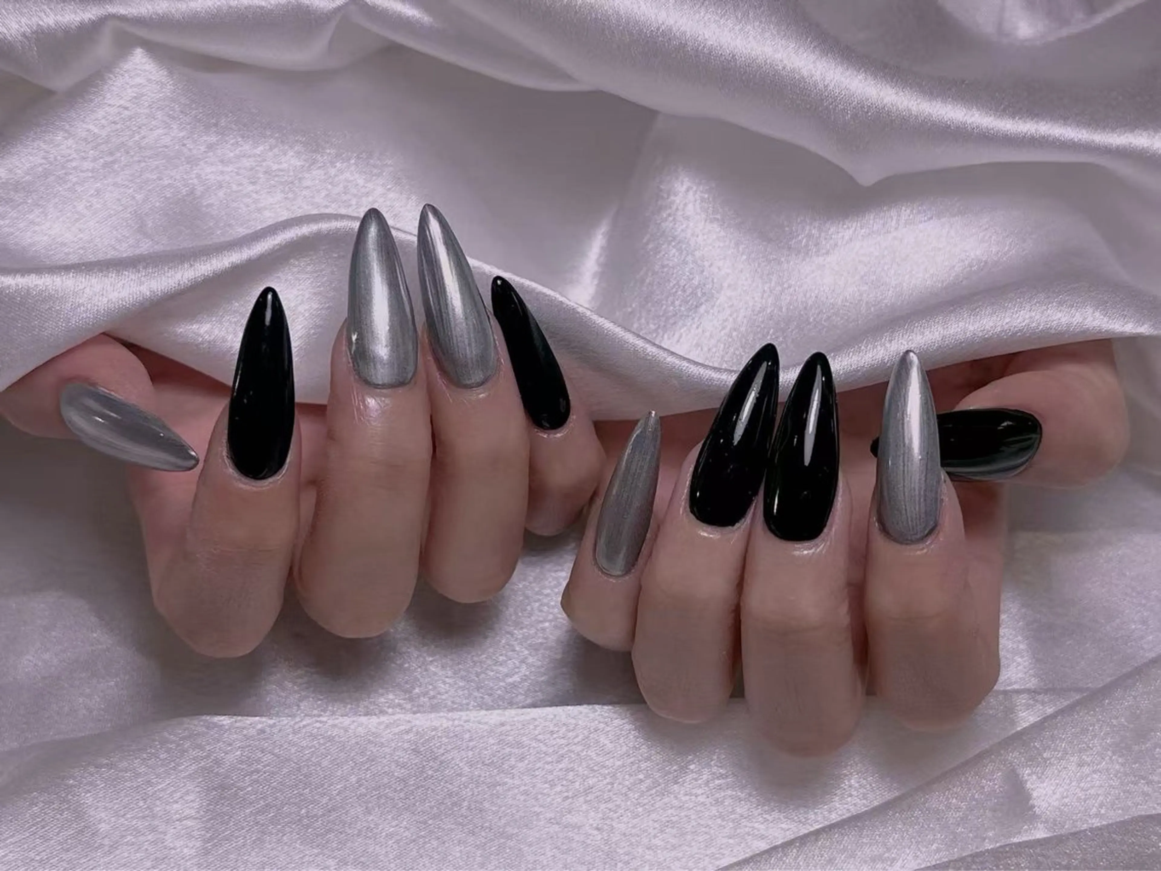 ネイル M2ネイルサロン【長さ出し&フィルイン導入店】所属・長さ出し専門店 RIRIのネイルデザイン