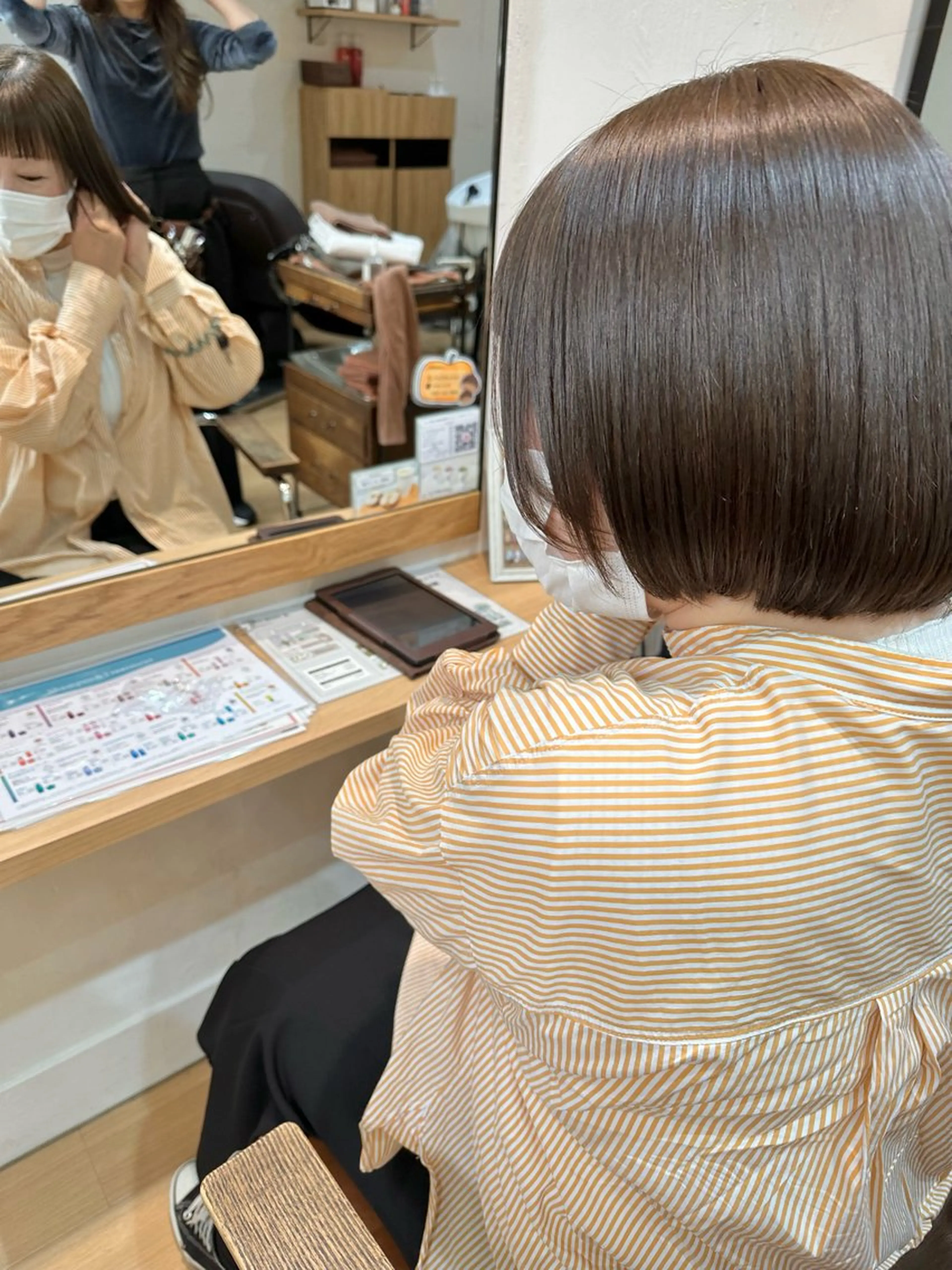 ショート カラー ベージュカラー luve heart's And Be  minamisemba所属・脇坂 佳世の眉毛・アイブロウイメージ