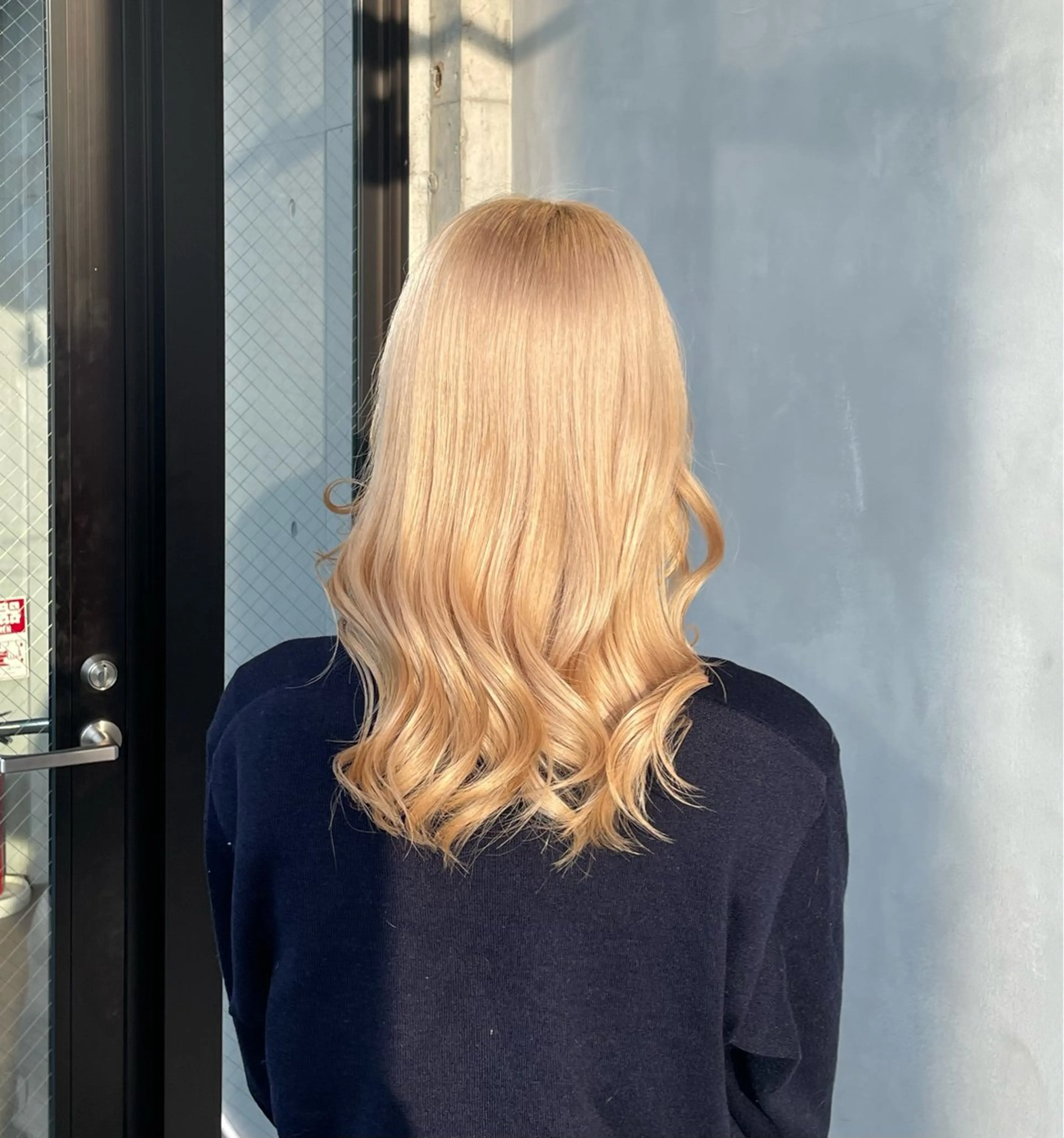 ロング カラー ブリーチ トリートメント ヘアカラー 暖色/ハイトーン/ カラー/HBLのヘアスタイル