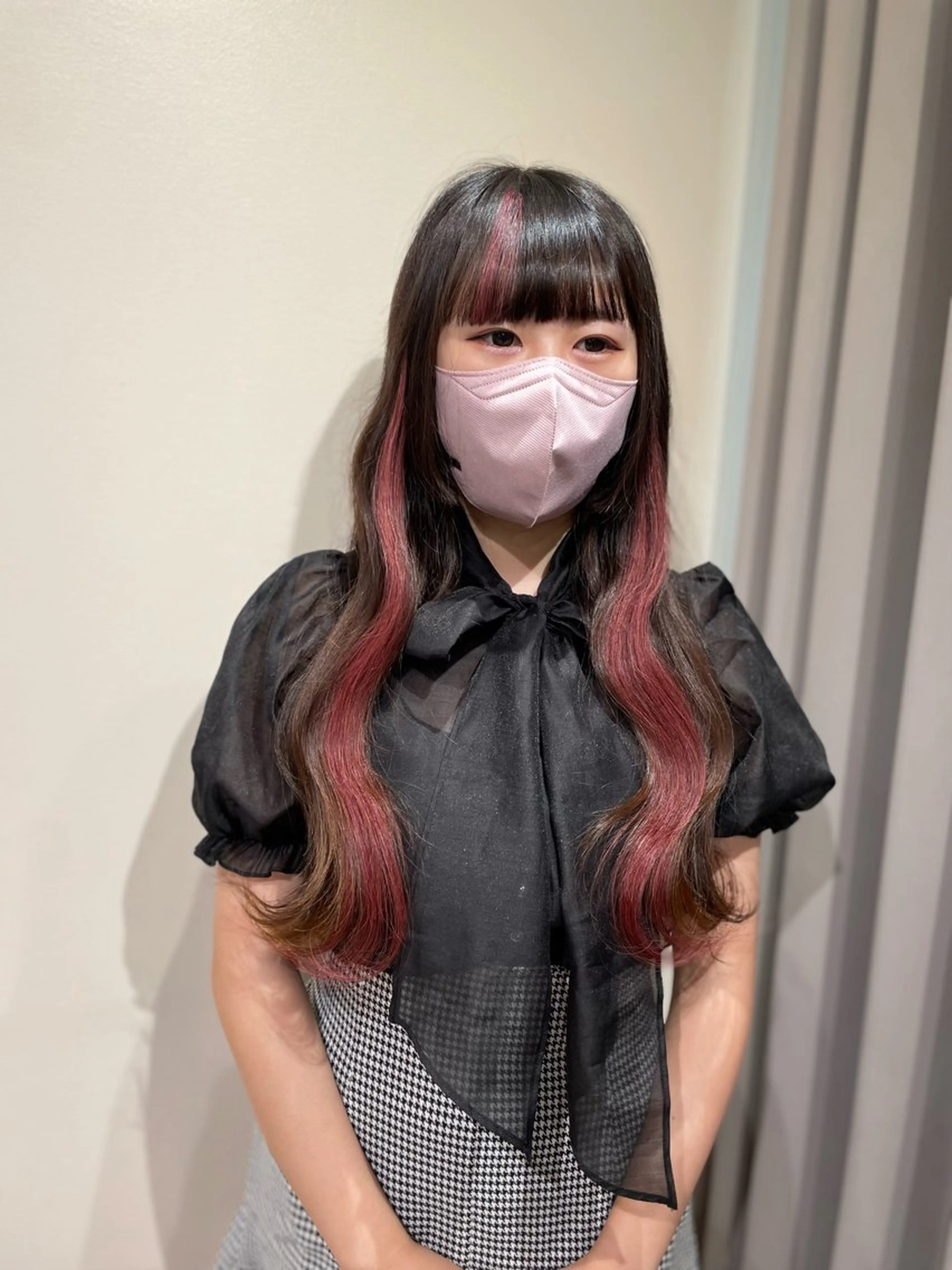 ロング カラー シールエクステ イヤリングカラー インナーカラー メッシュ エクステ エクステ 🦋美髪／エクステ 🦋アベイクミのヘアスタイル