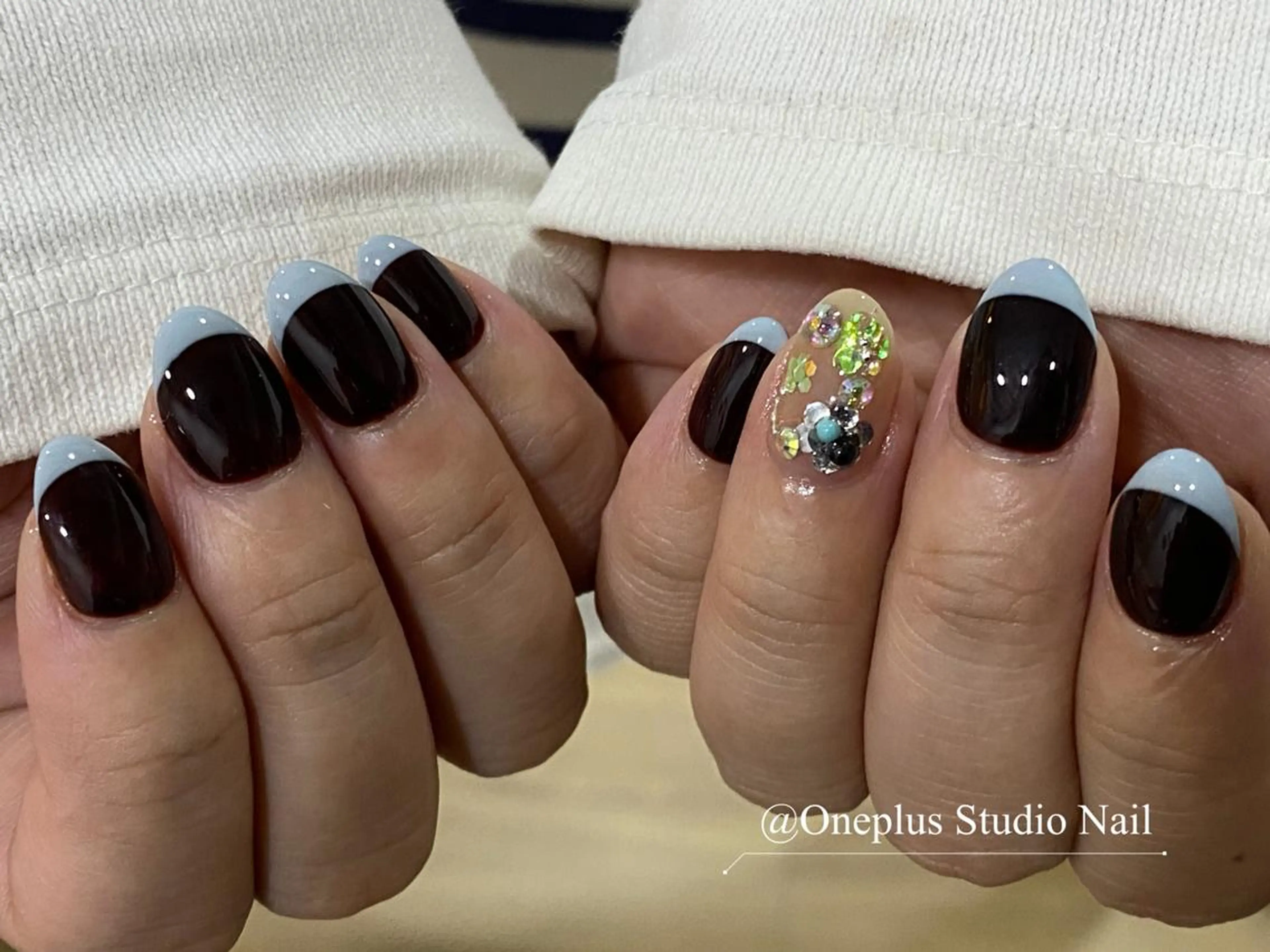 ネイル アニマル柄 ボルドー ブラウン フレンチネイル マグネットネイル One plus StudioNailのネイルデザイン